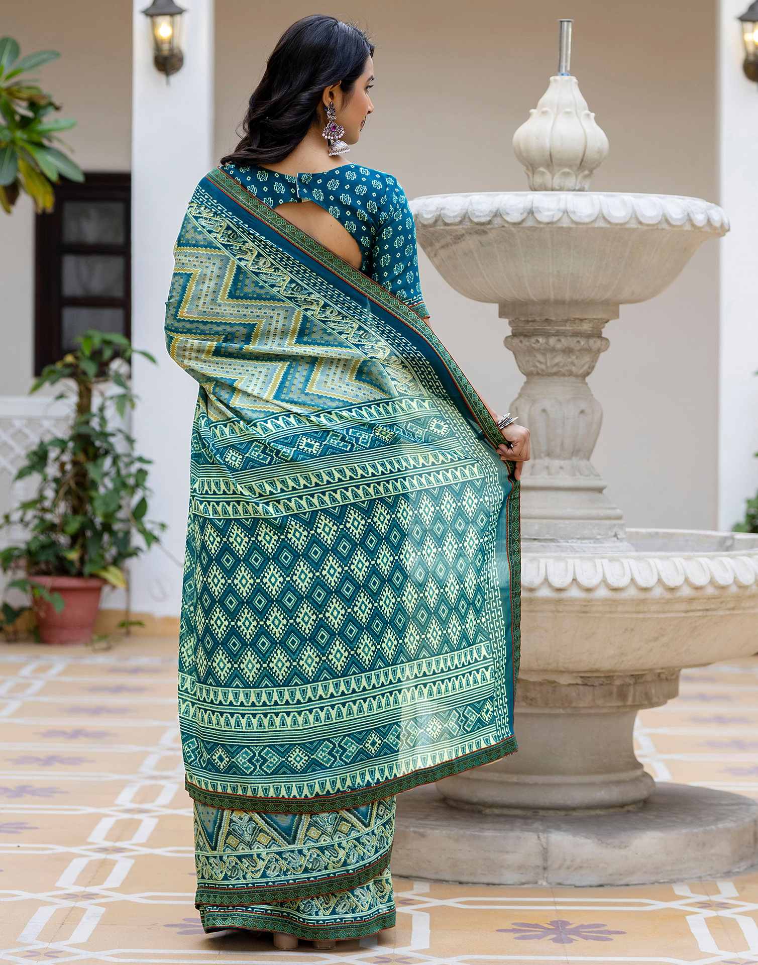 Grey Georgette Ikkat Printed Lace Saree