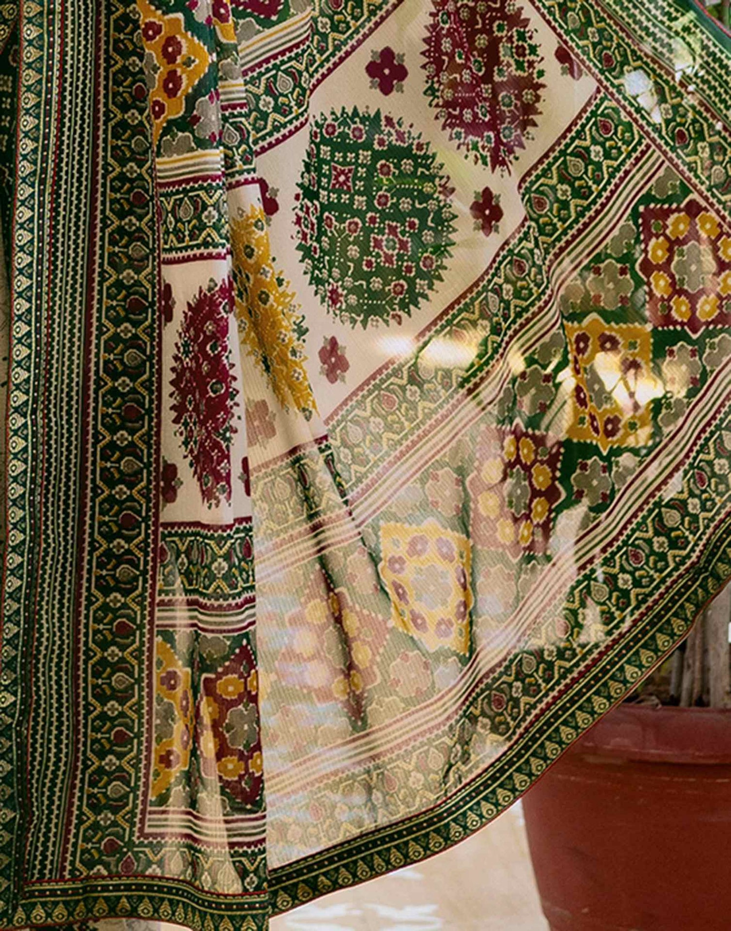 Dusty Beige Georgette Printed Lace Saree