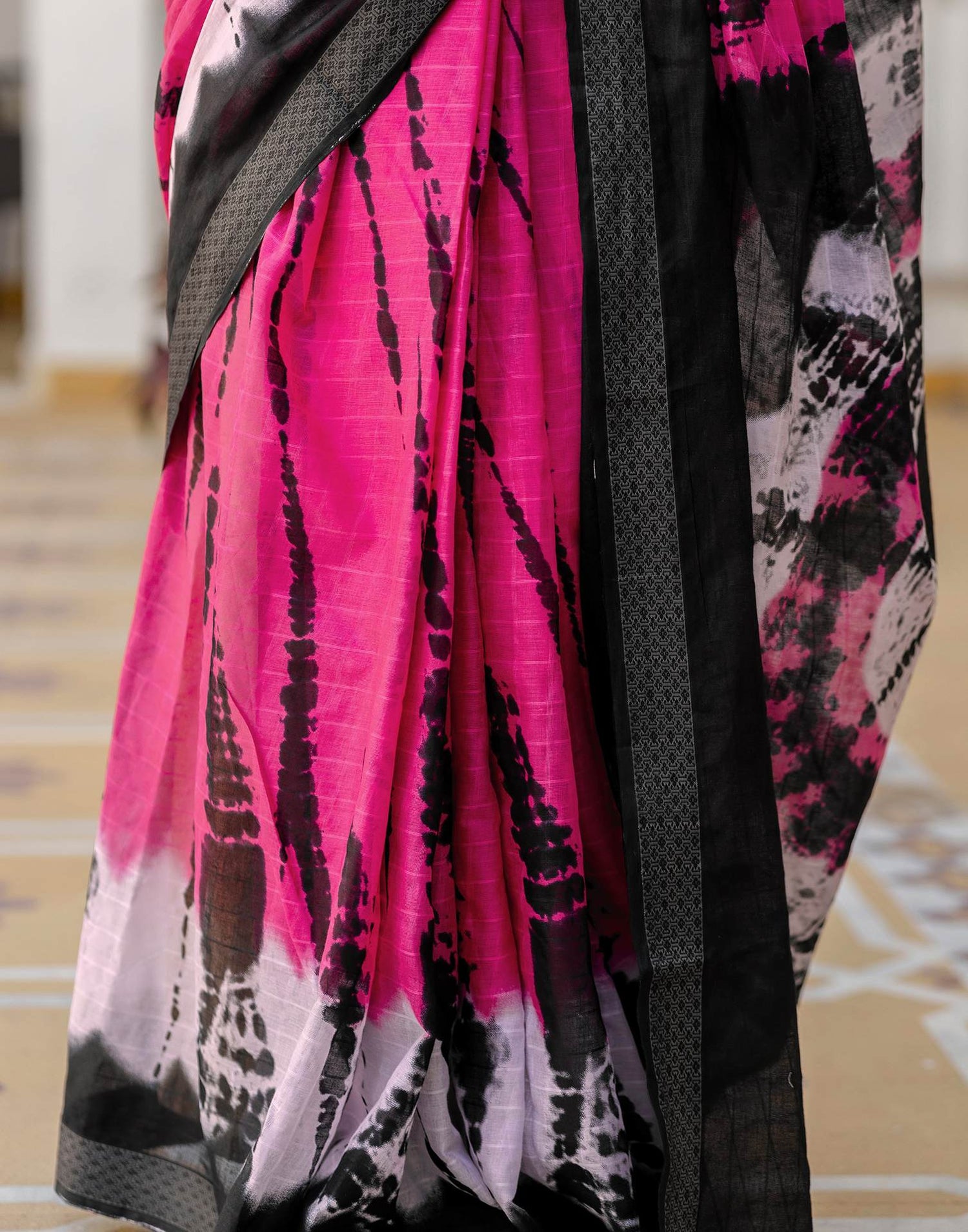 Pink Cotton Printed Woven Border Saree