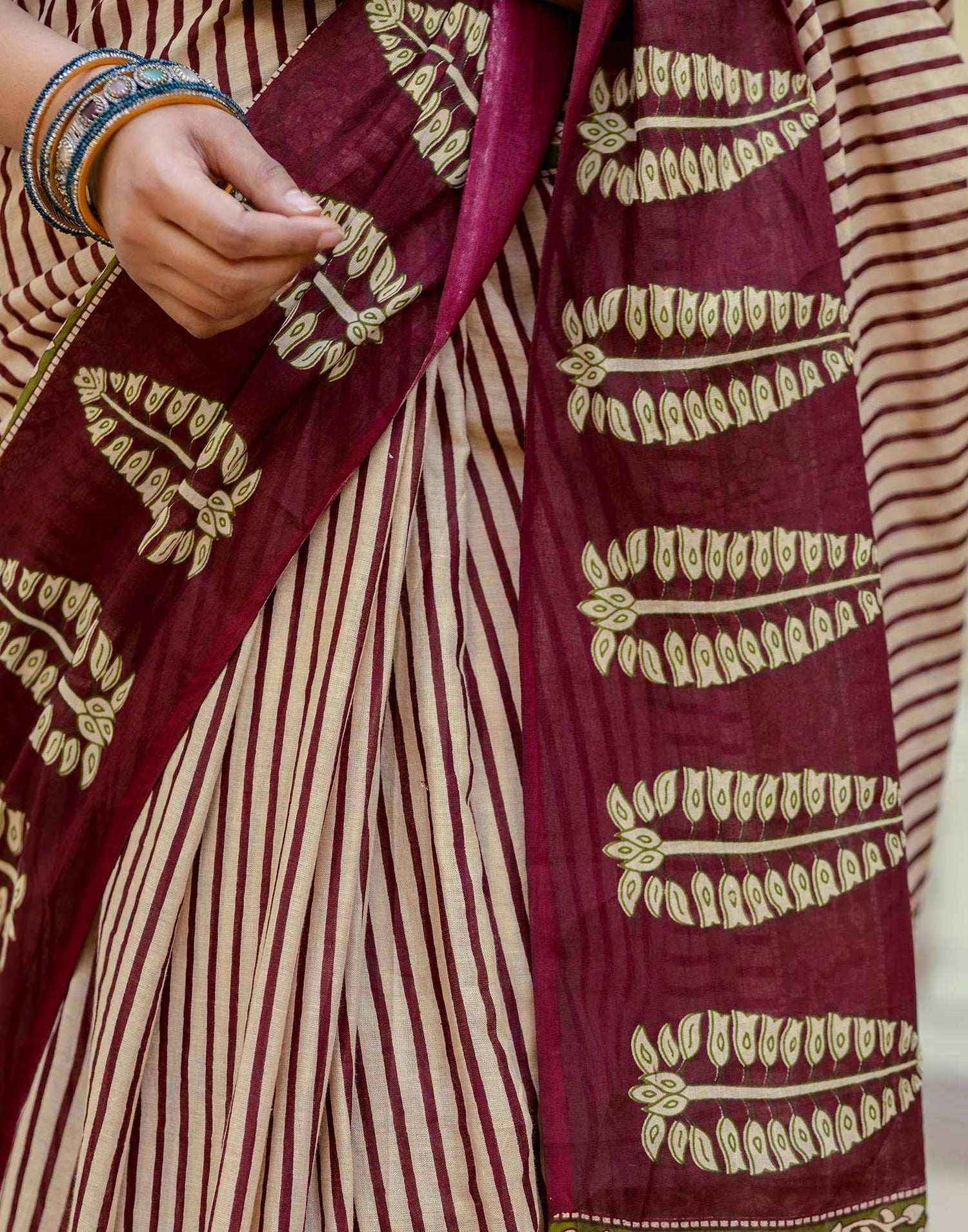 Beige Cotton Printed Saree