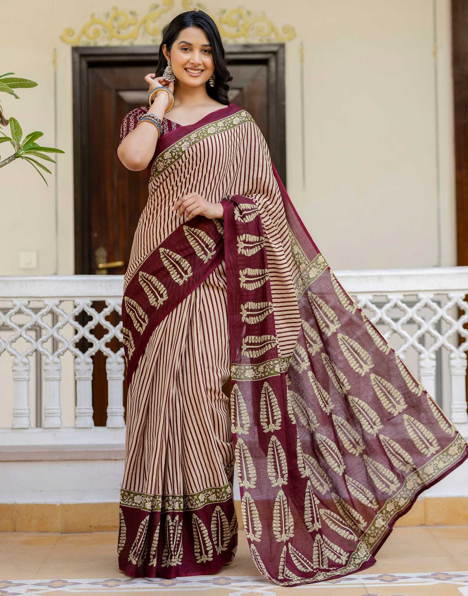 Beige Cotton Printed Saree