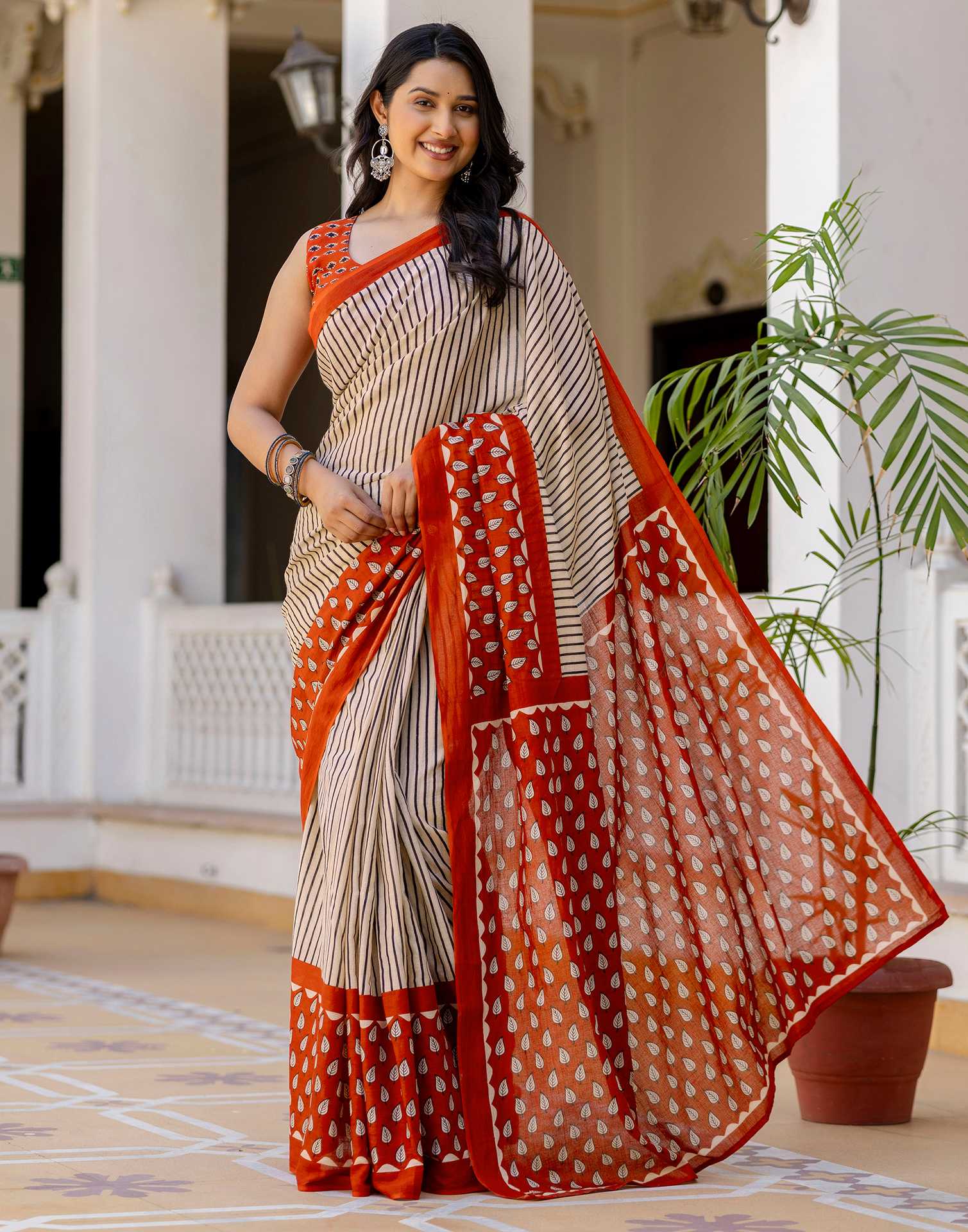 Beige Cotton Printed Saree