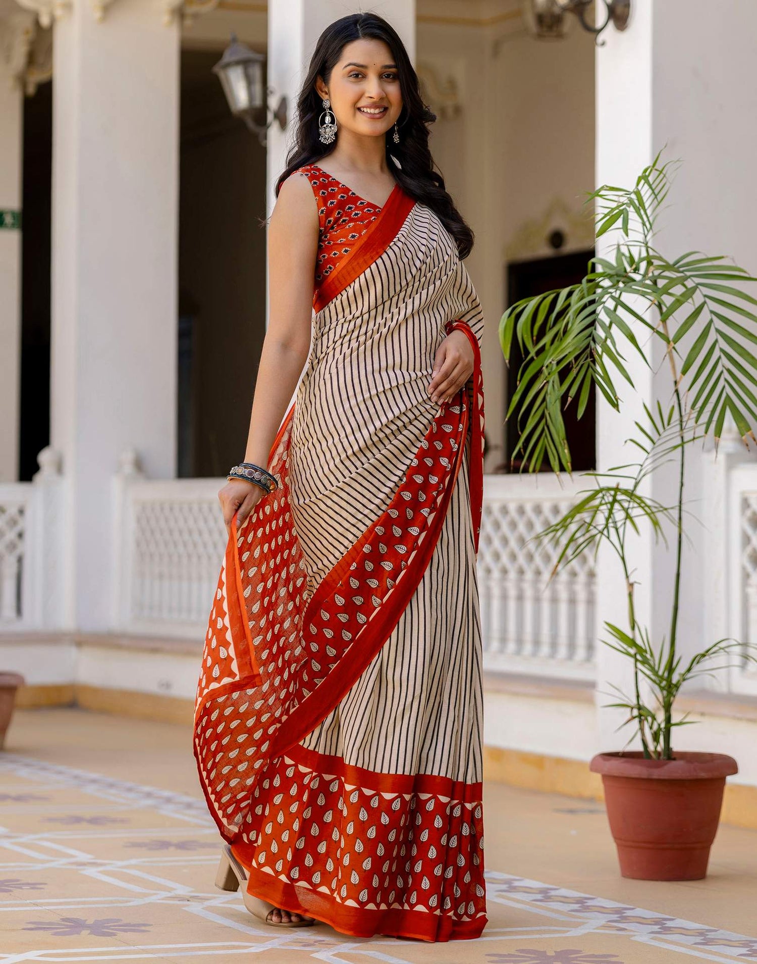 Beige Cotton Printed Saree
