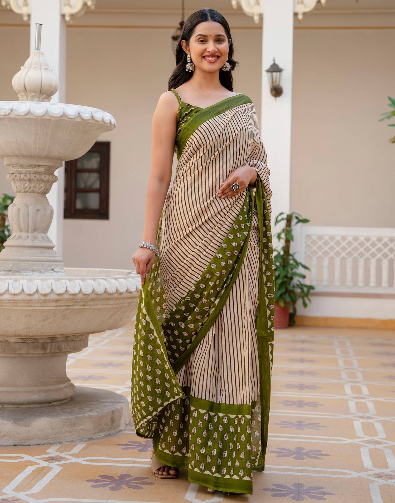 Beige Cotton Printed Saree