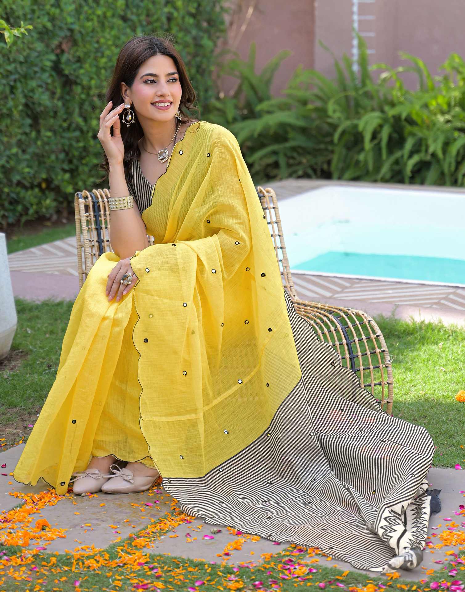 Yellow Linen Mirror Work Printed Saree