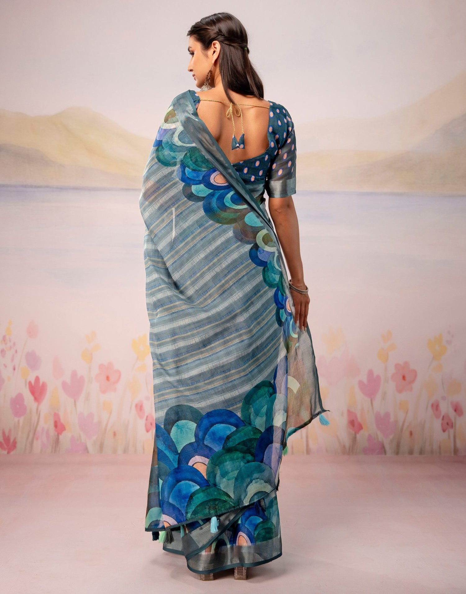 Grey Linen Printed Zari Border Saree
