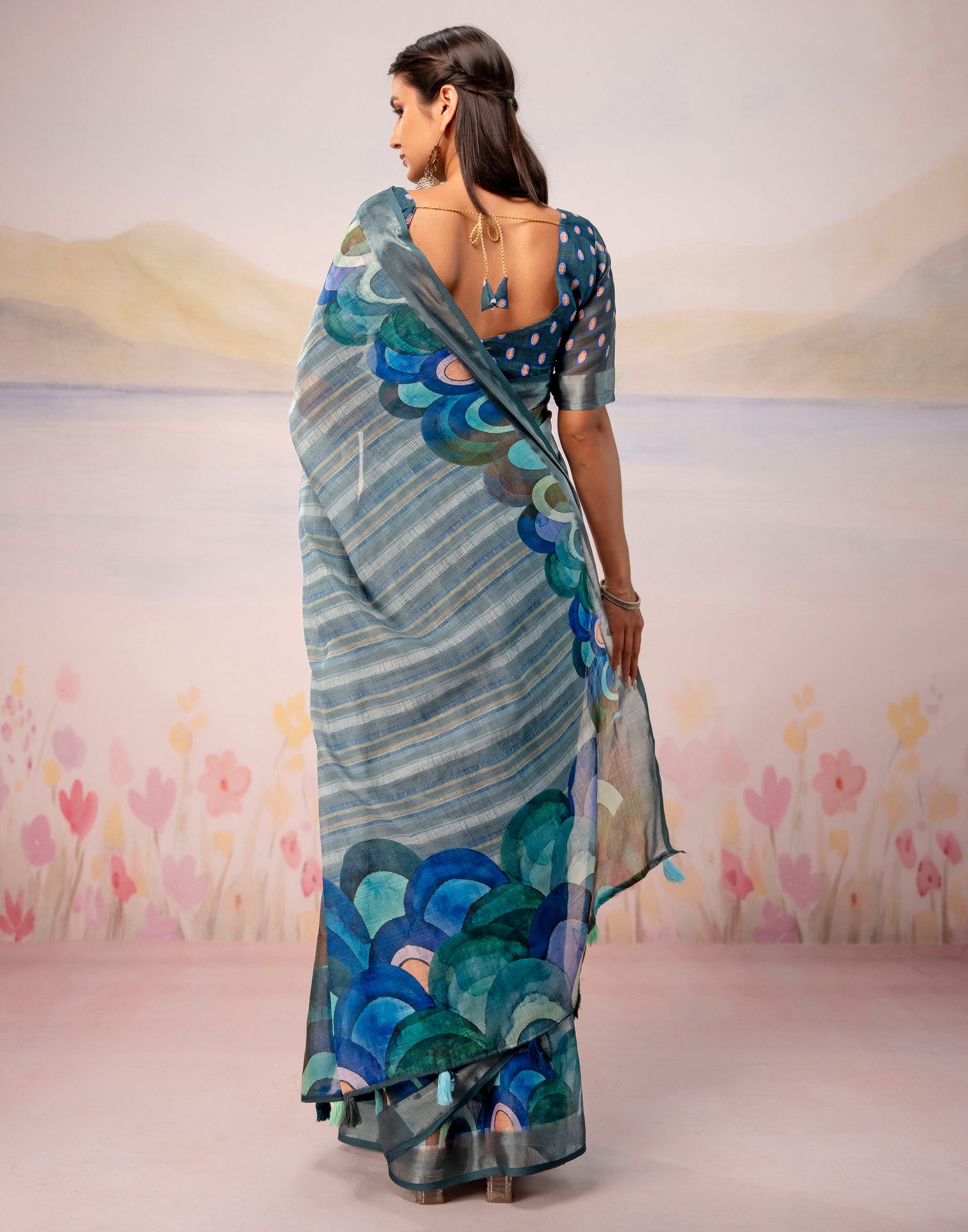 Grey Linen Printed Zari Border Saree