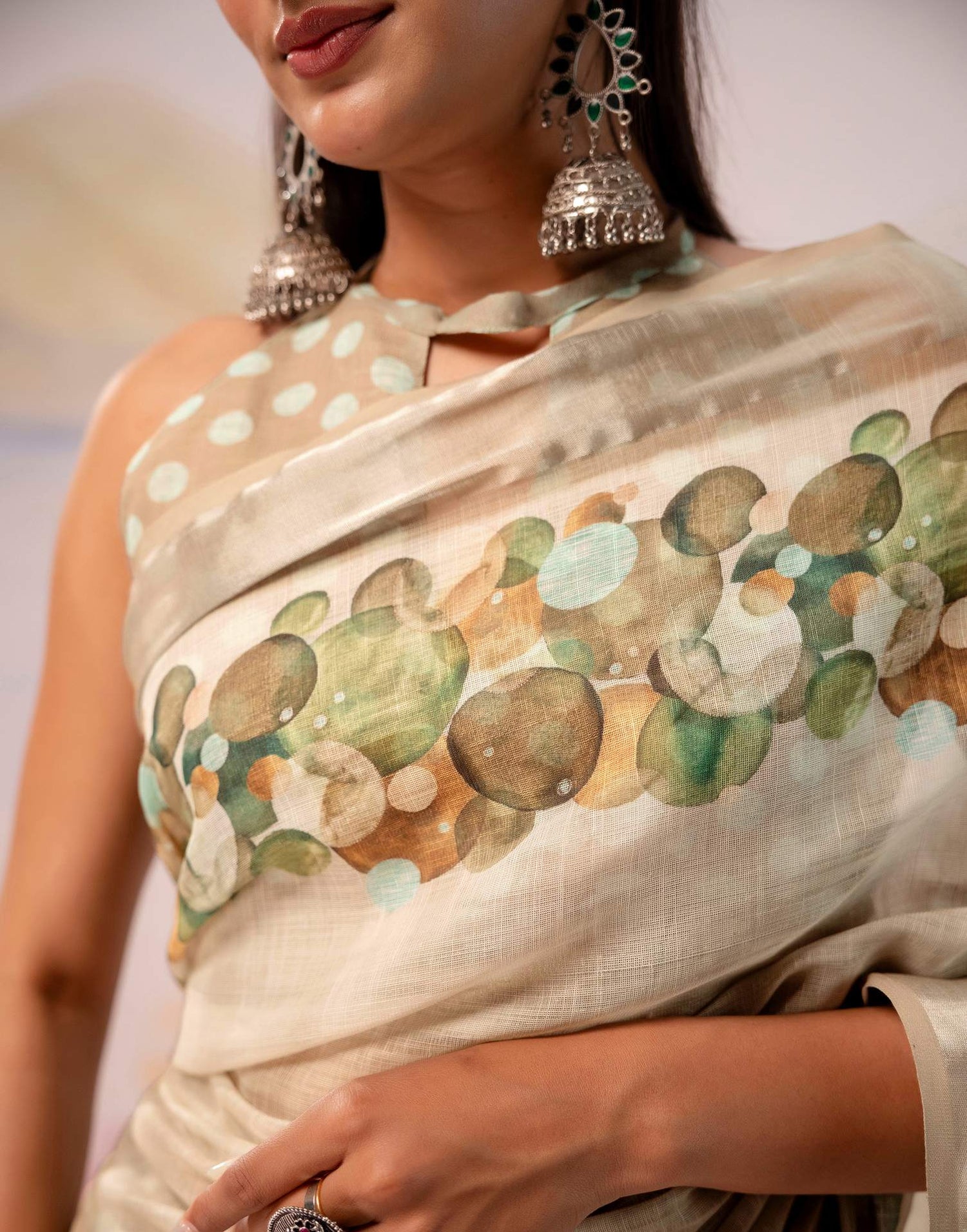 Beige Linen Printed Zari Border Saree