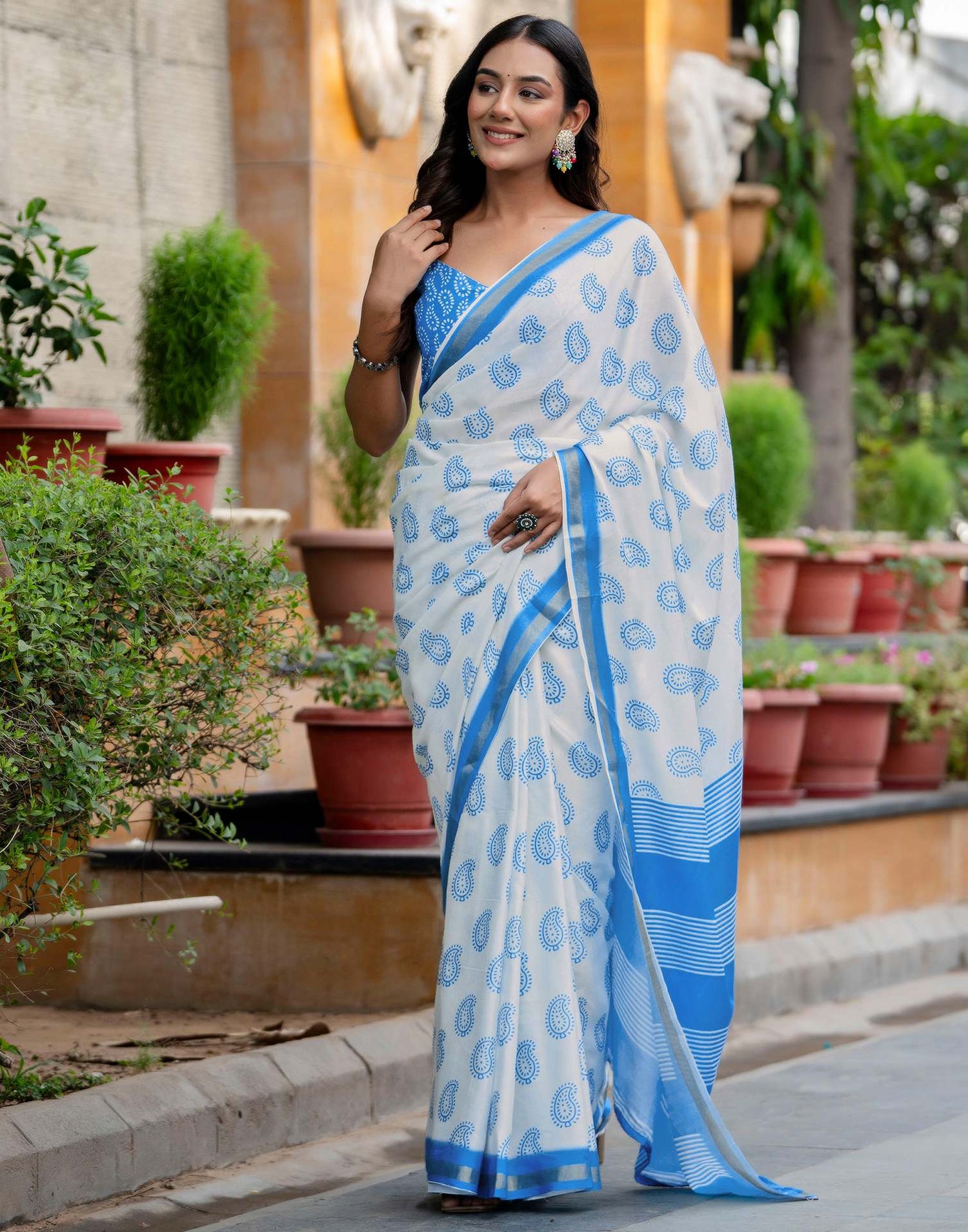 Off White Silk Printed Zari Border Saree