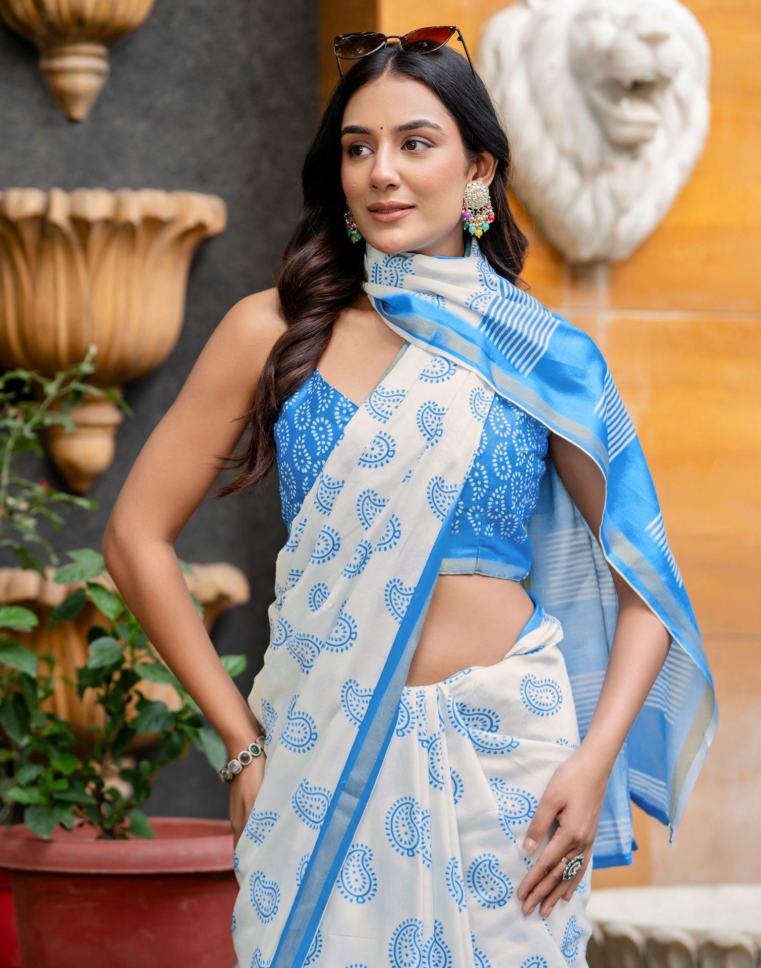 Off White Silk Printed Zari Border Saree