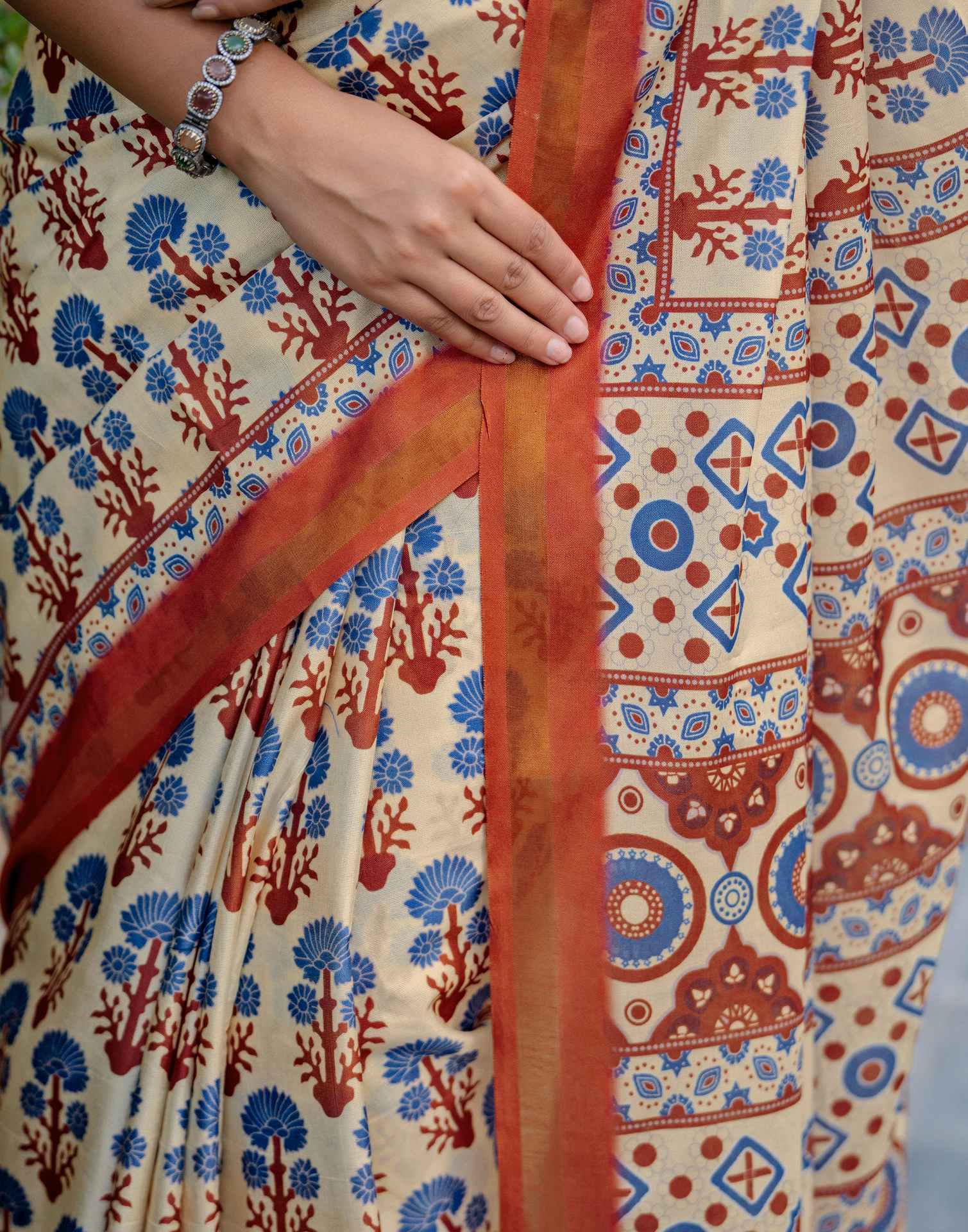 Beige Silk Printed Zari Border Saree