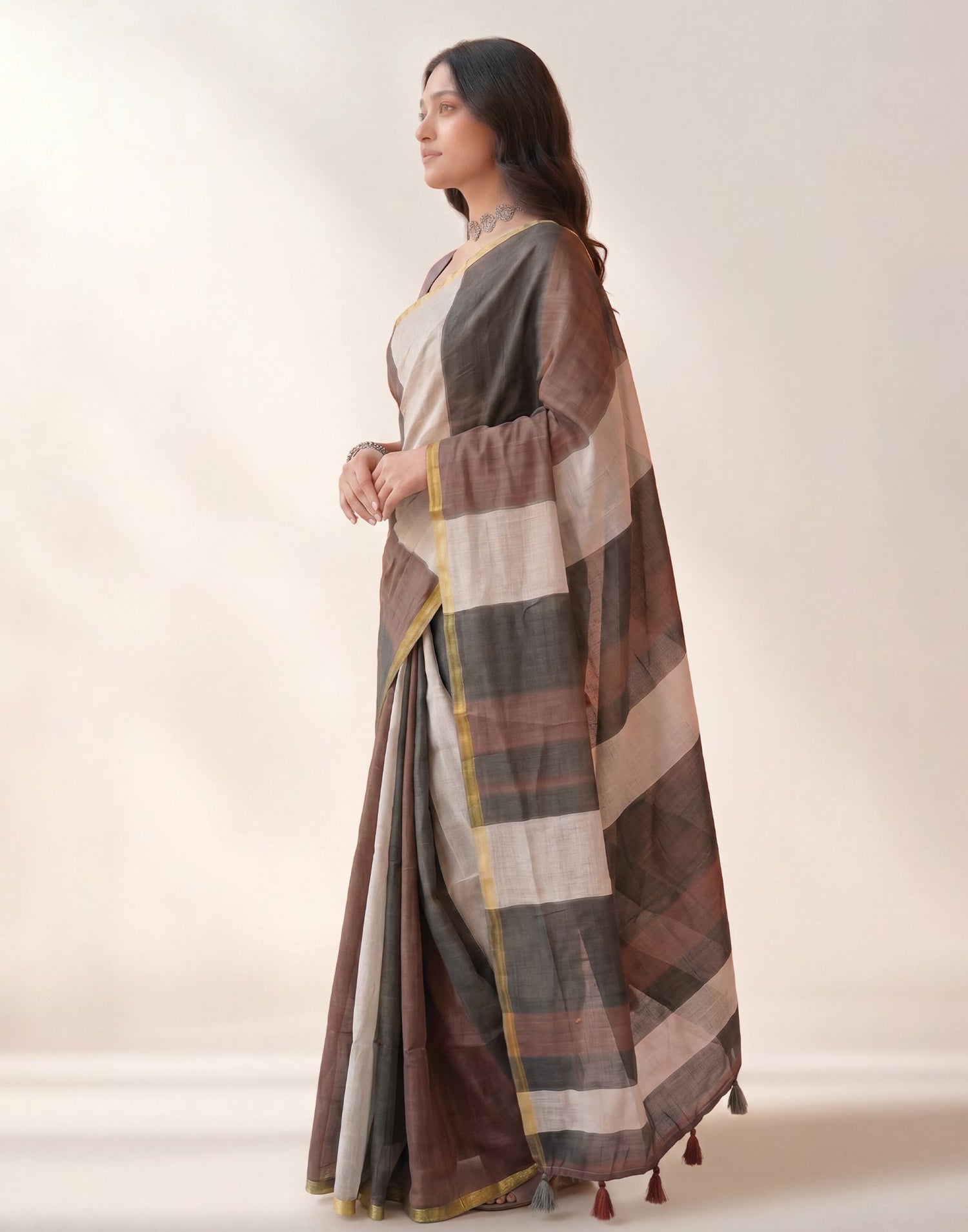 Black Linen Printed Zari Border Saree