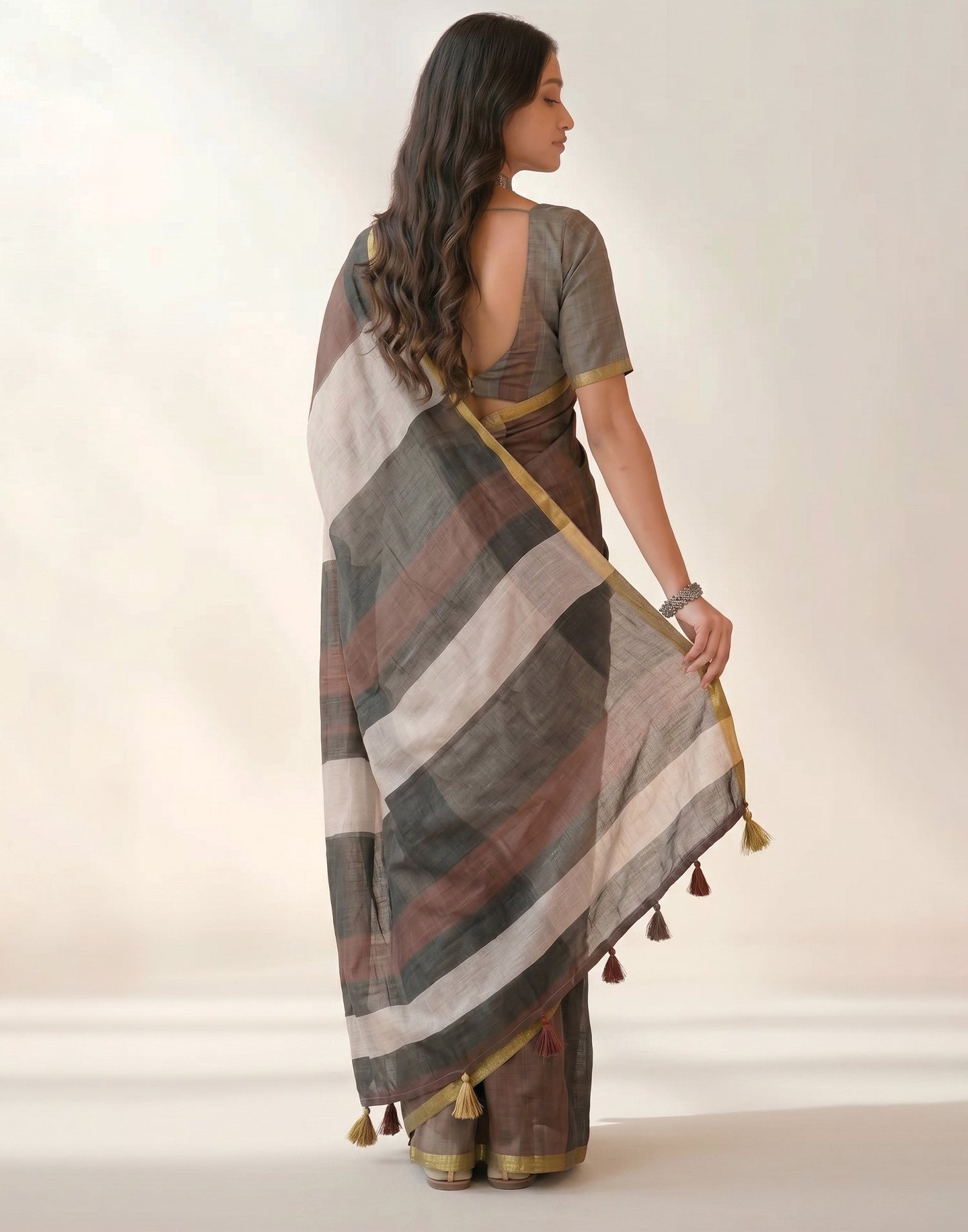 Black Linen Printed Zari Border Saree