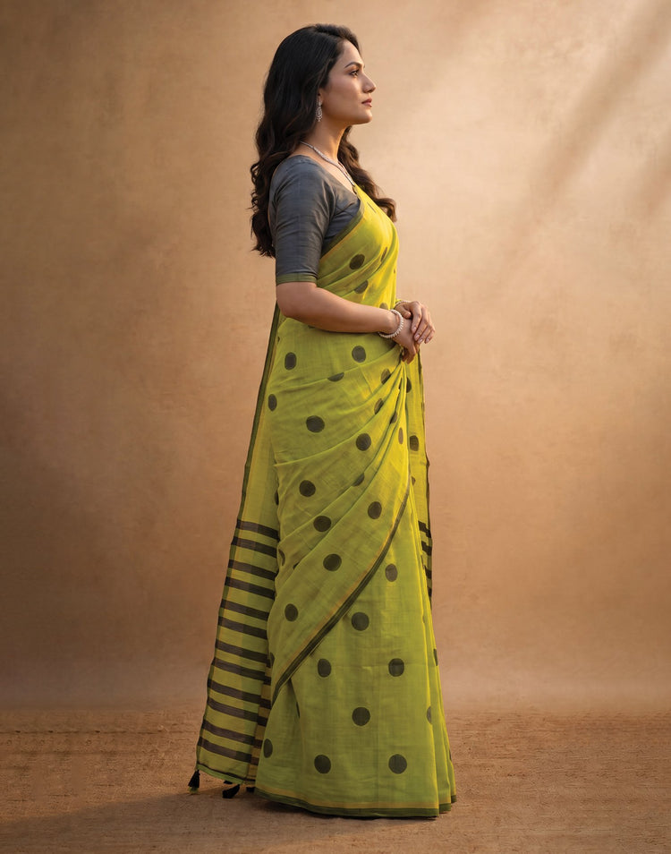 Parrot Green Linen Printed Zari Border Saree