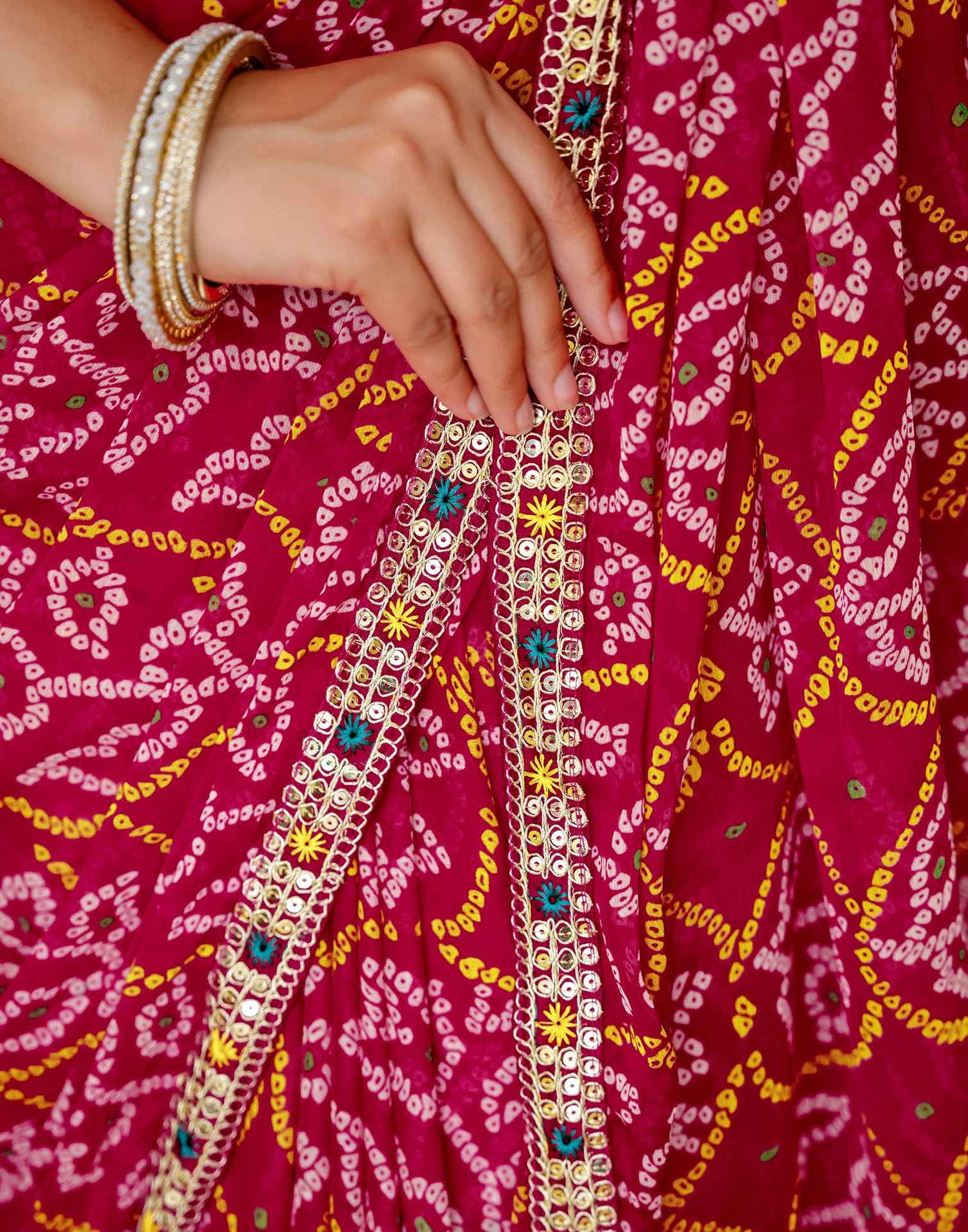 Pink Chiffon Bandhani Printed Lace Saree