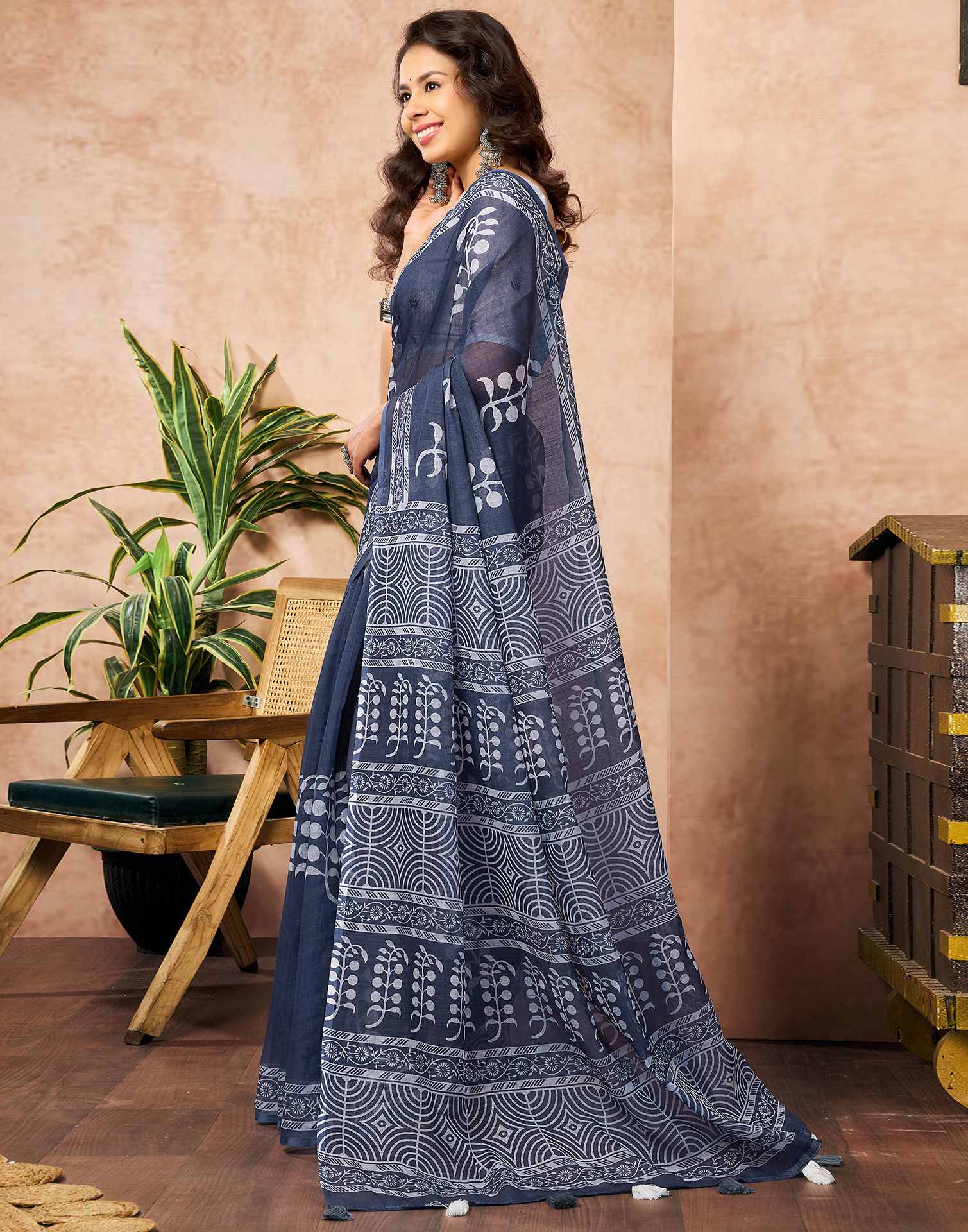 Navy Blue Linen Printed Saree