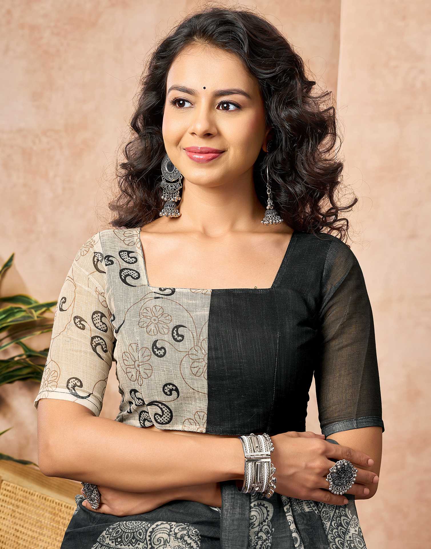 Black Linen Printed Saree