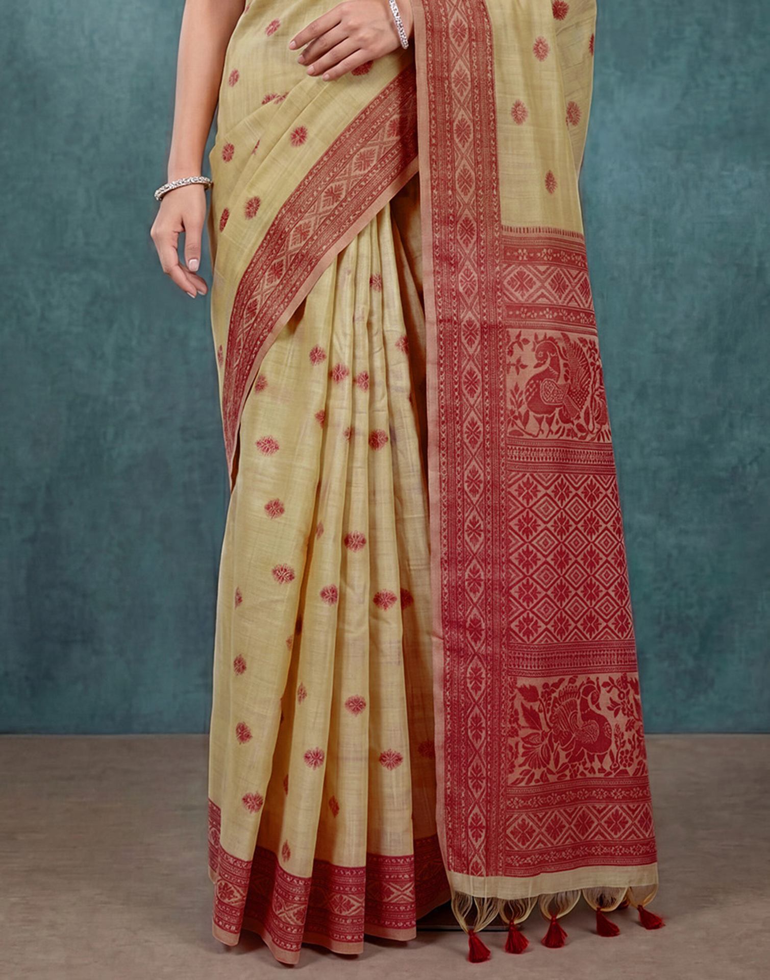 Cream Cotton Silk Woven Saree