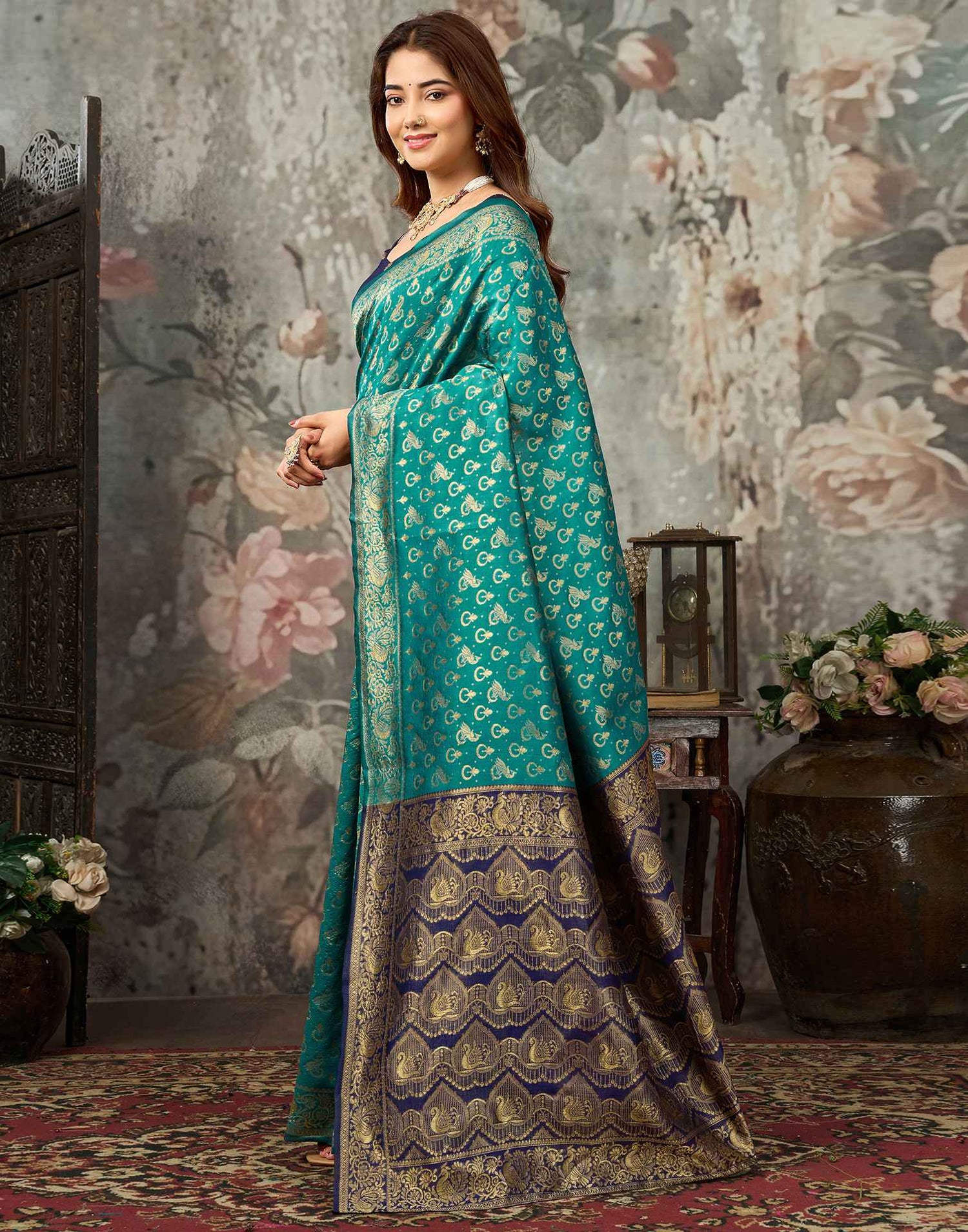 Rama Green Silk Woven Patola Saree