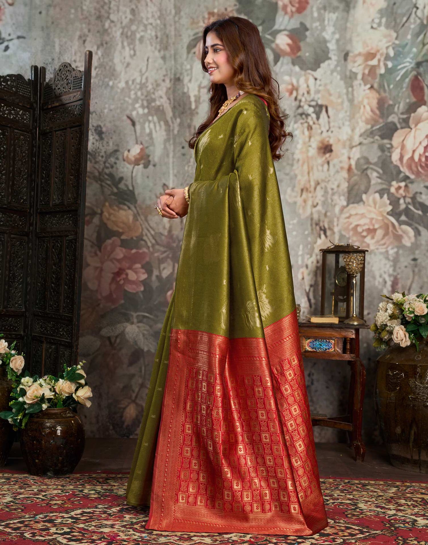 Mehandi Green Silk Woven Banarasi Saree