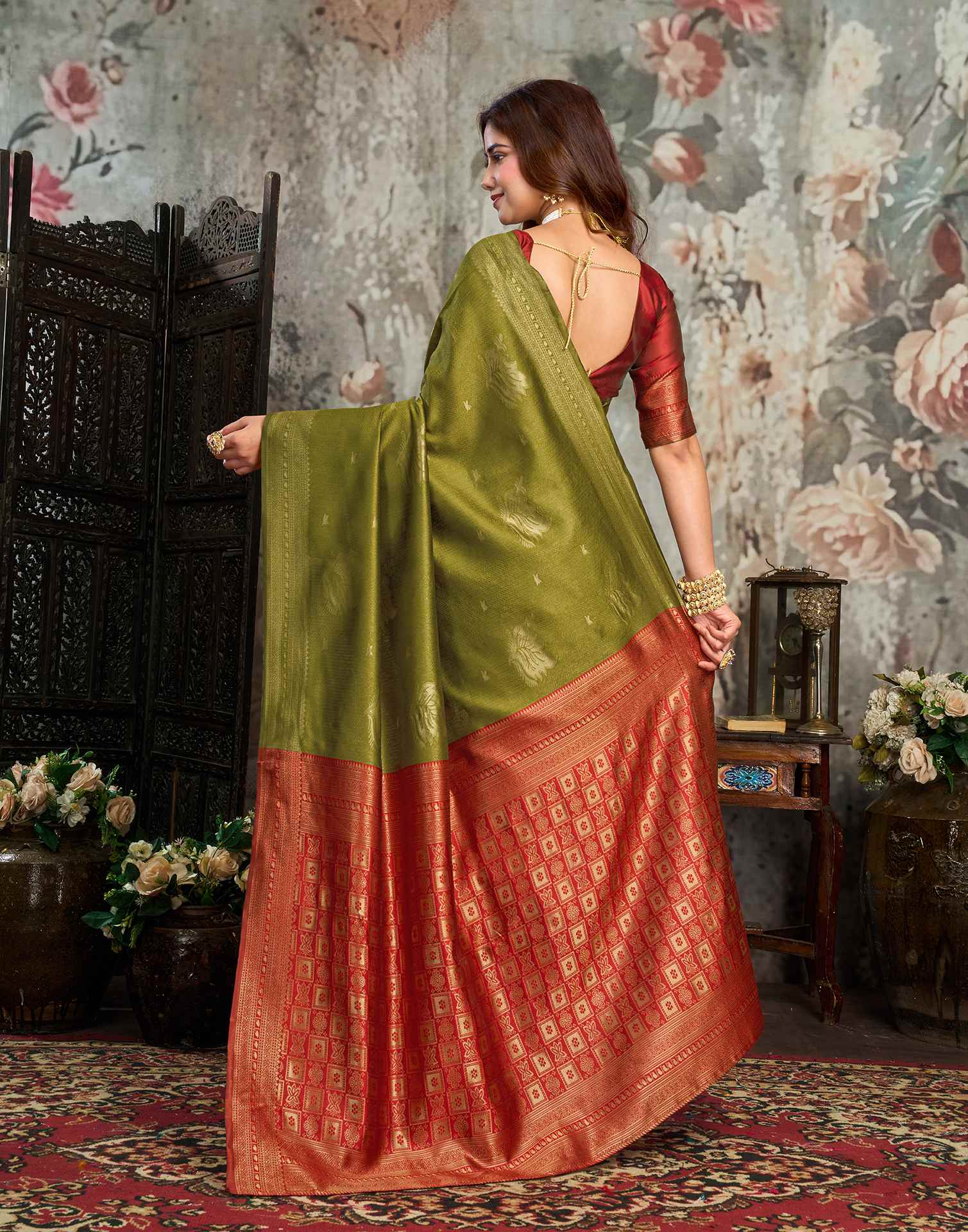 Mehandi Green Silk Woven Banarasi Saree