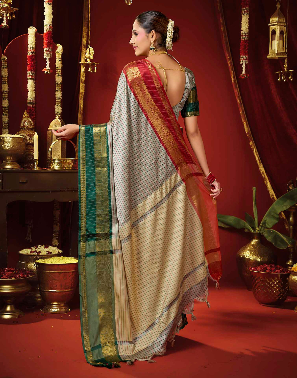 Grey Silk Woven Kanjivaram Saree