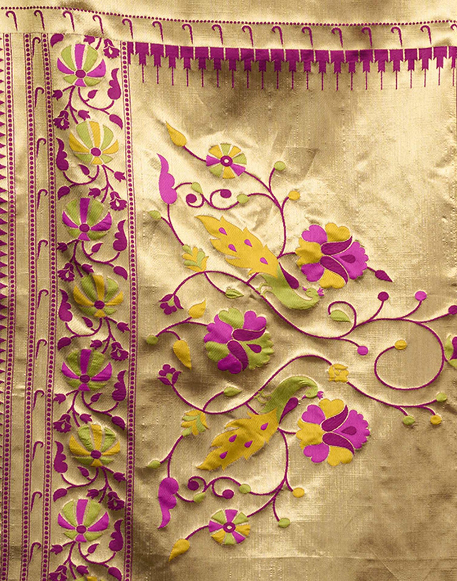 Maroon Silk Woven Paithani Saree