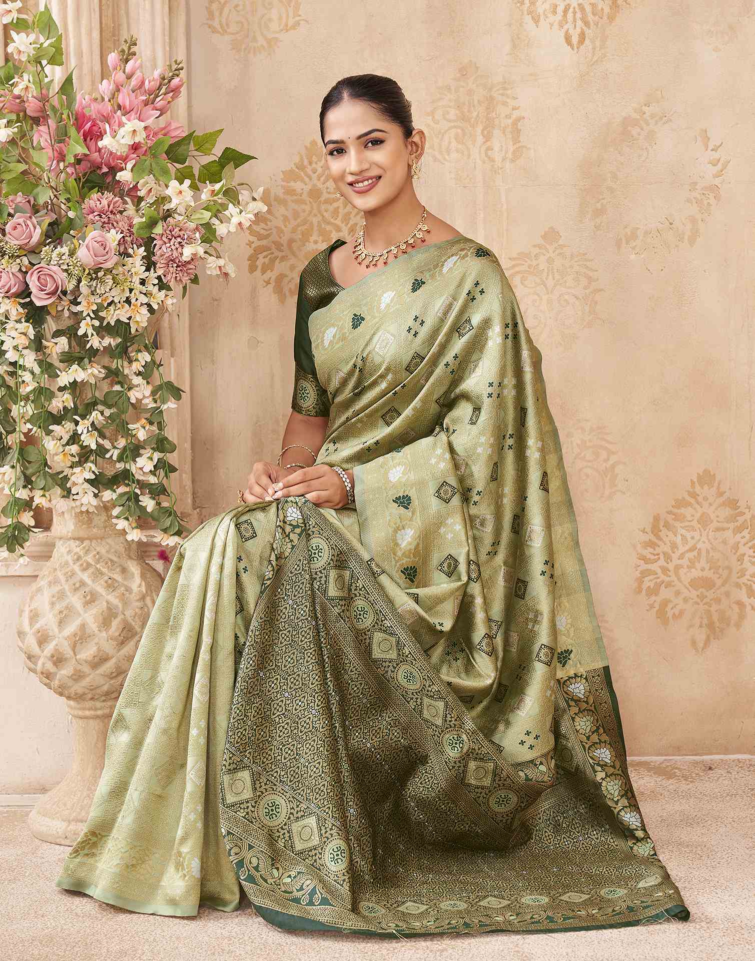 Mehandi Green Silk Woven Patola Saree