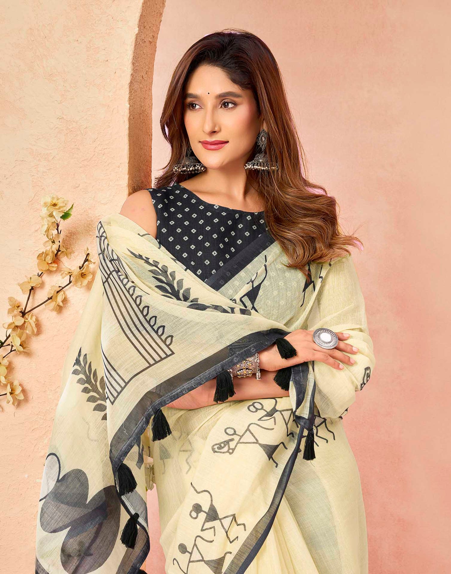 Cream Cotton Printed Printed Saree