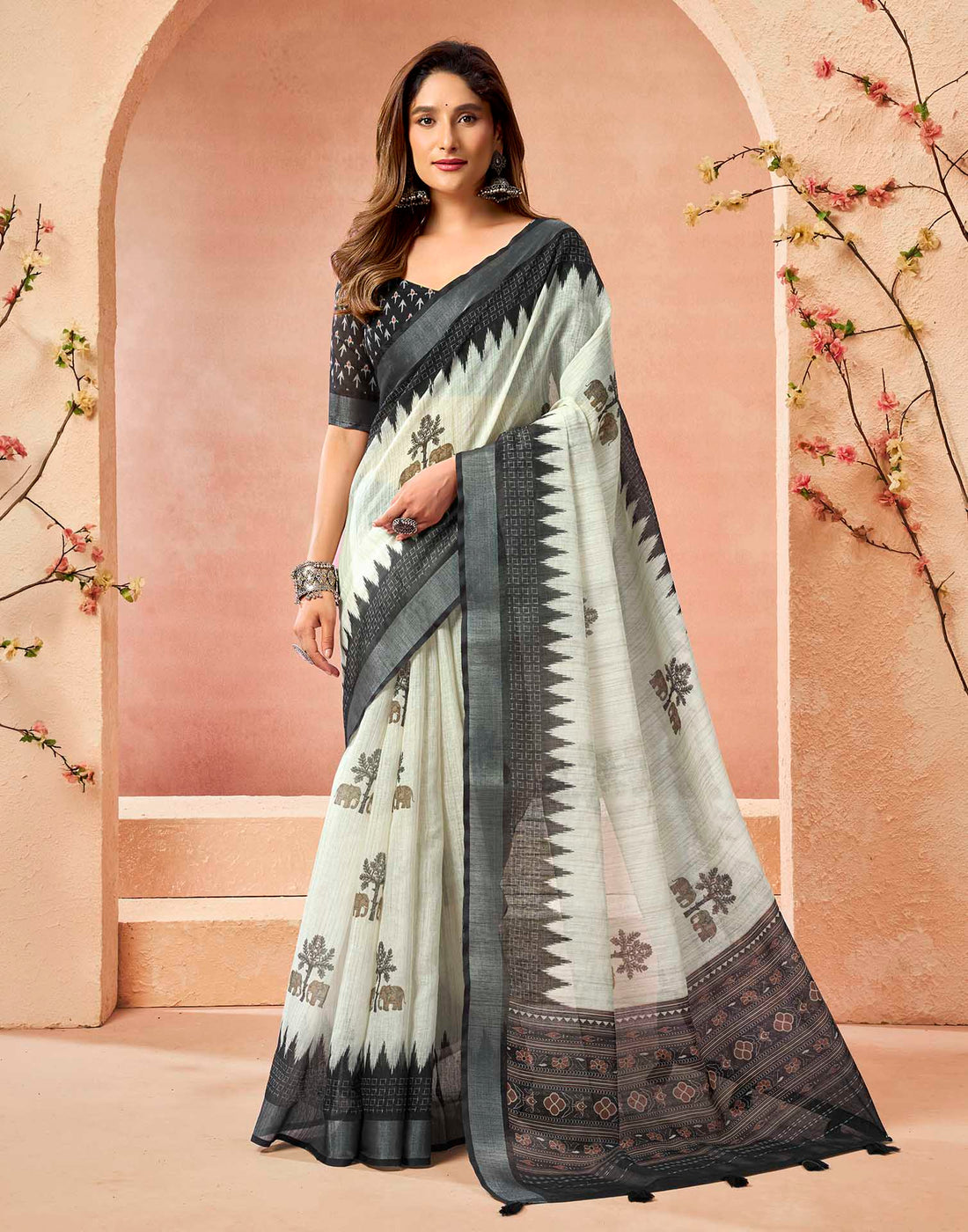 Off White Cotton Printed Printed Saree