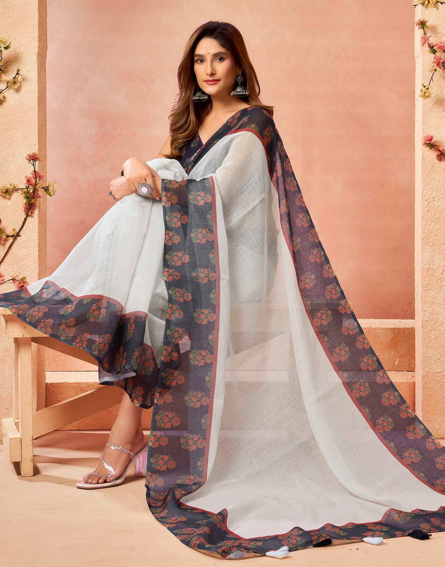 White Cotton Printed Printed Saree