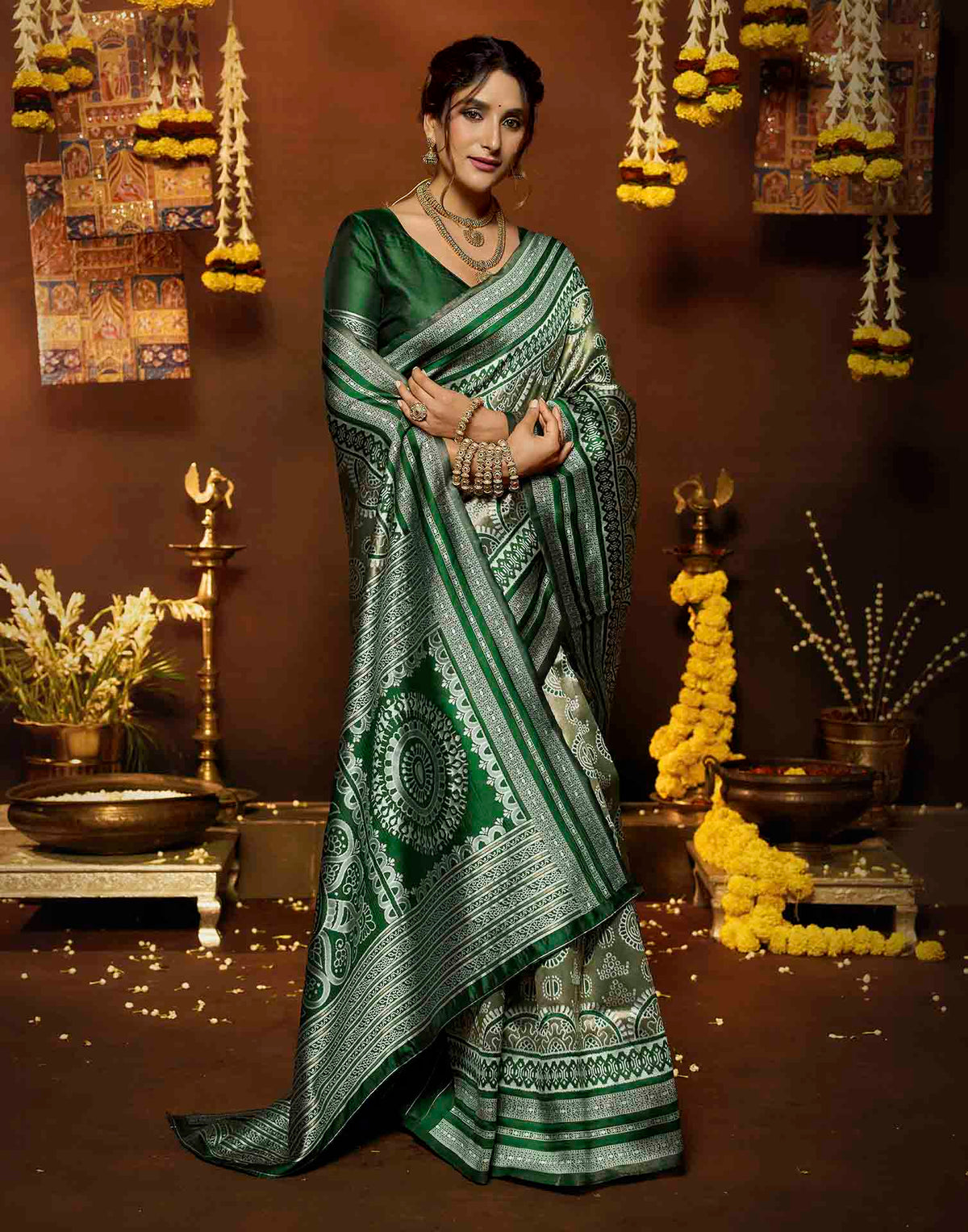 Green Silk Woven Woven Saree