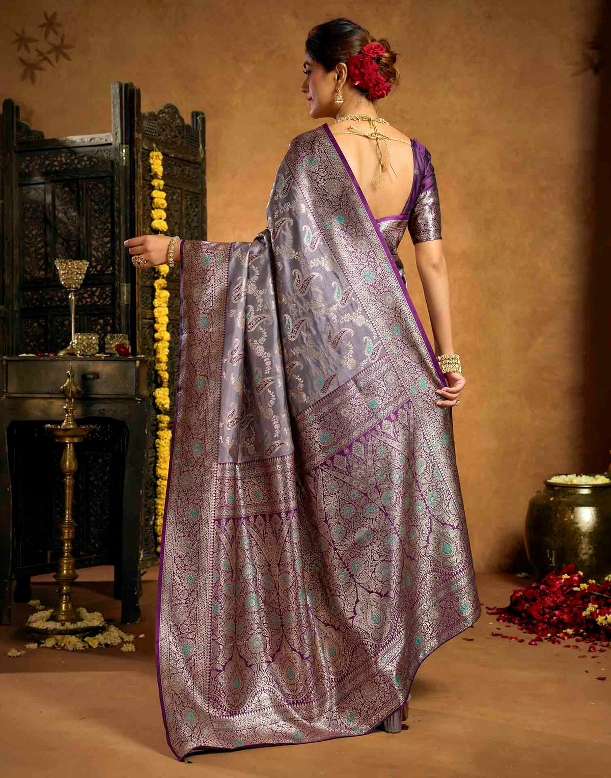 Dusty Lavender Silk Woven Banarasi Saree