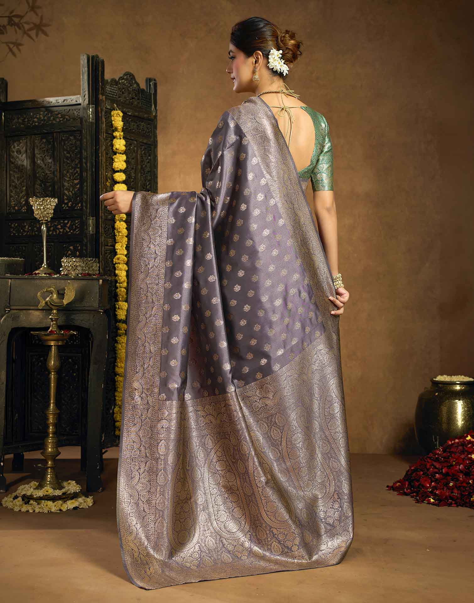 Greyish Purple Silk Woven Banarasi Saree