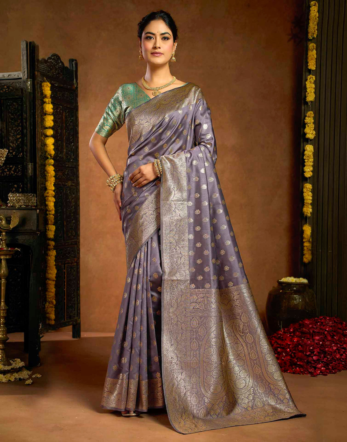 Greyish Purple Silk Woven Banarasi Saree