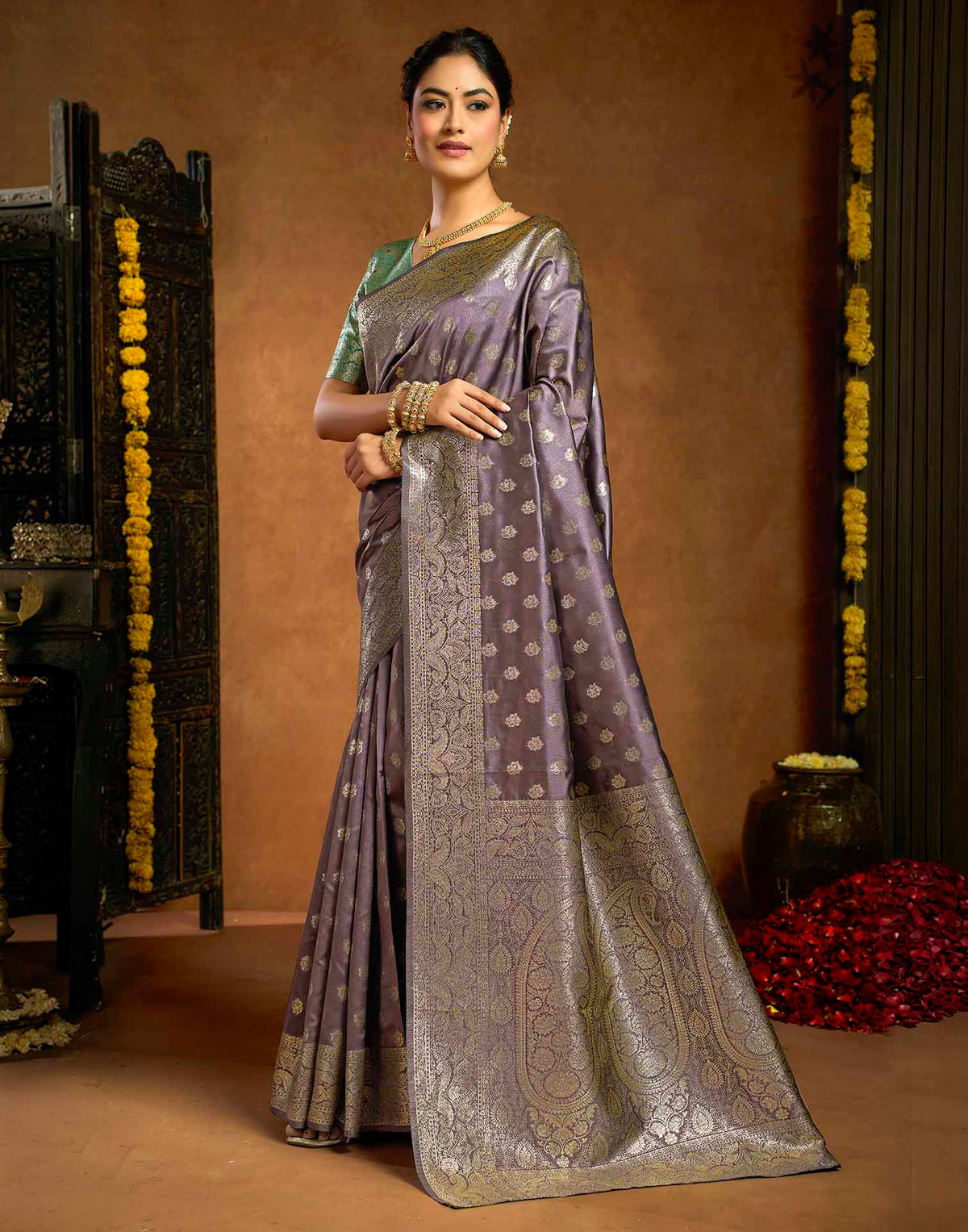 Greyish Purple Silk Woven Banarasi Saree