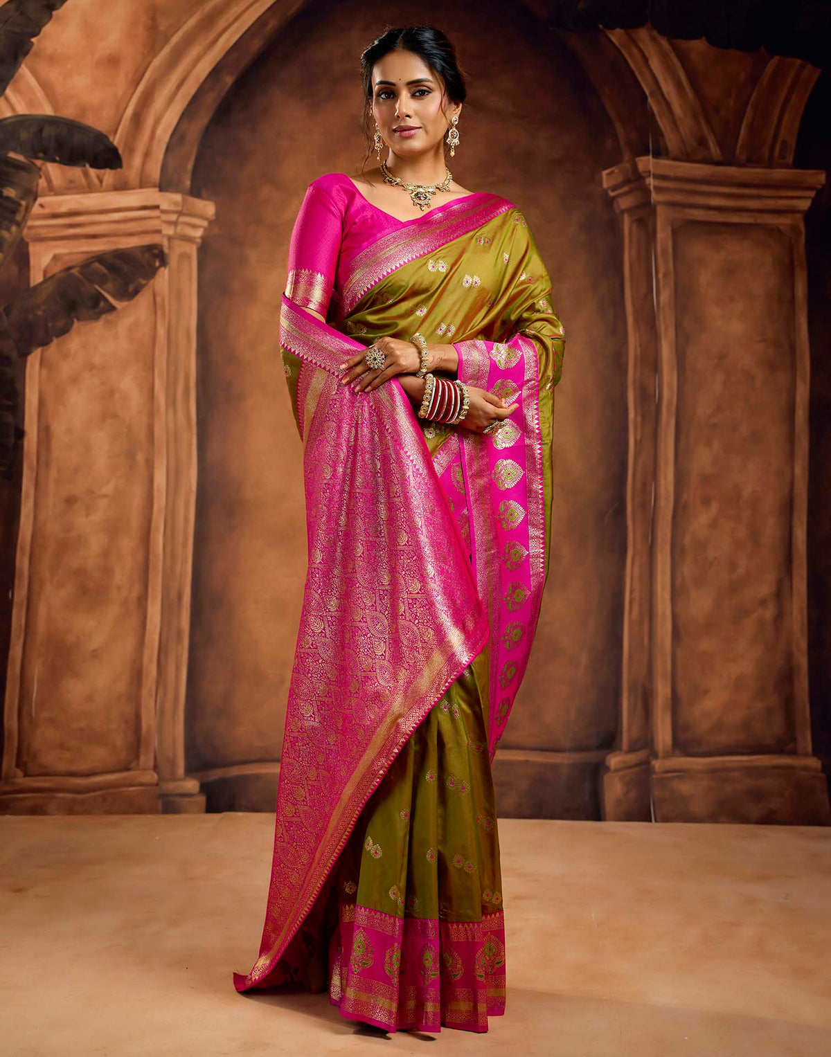 Mehandi Green Silk Woven Banarasi Saree