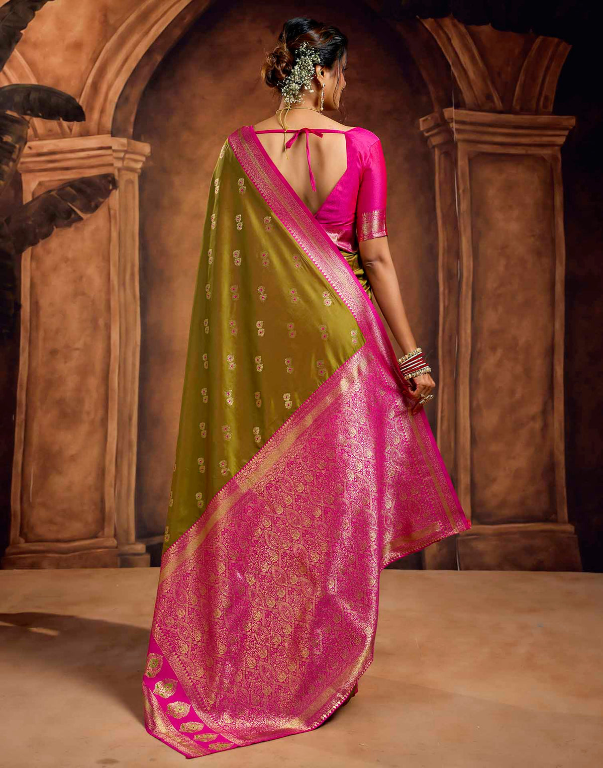 Mehandi Green Silk Woven Banarasi Saree