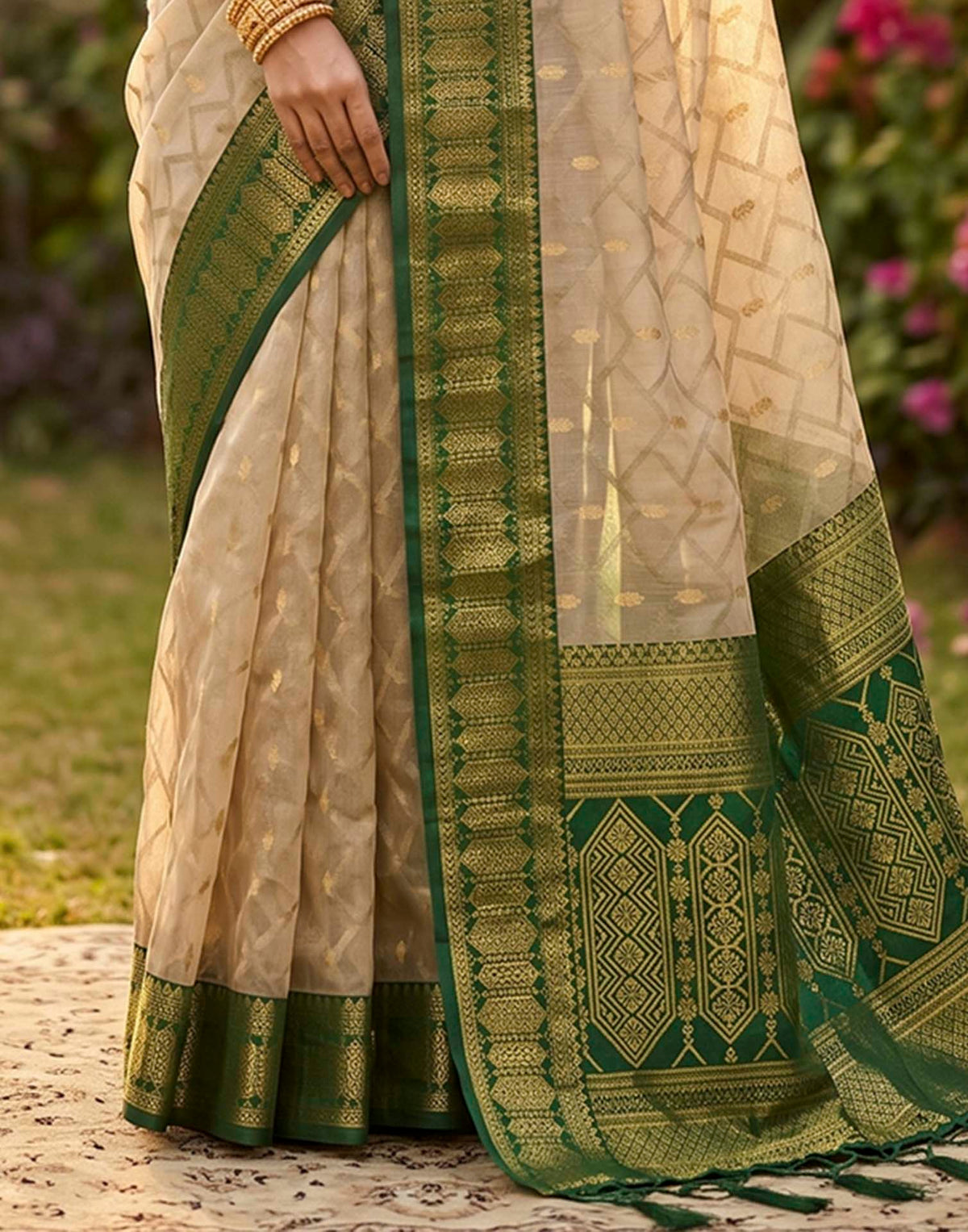 Beige Linen Cotton Woven Saree