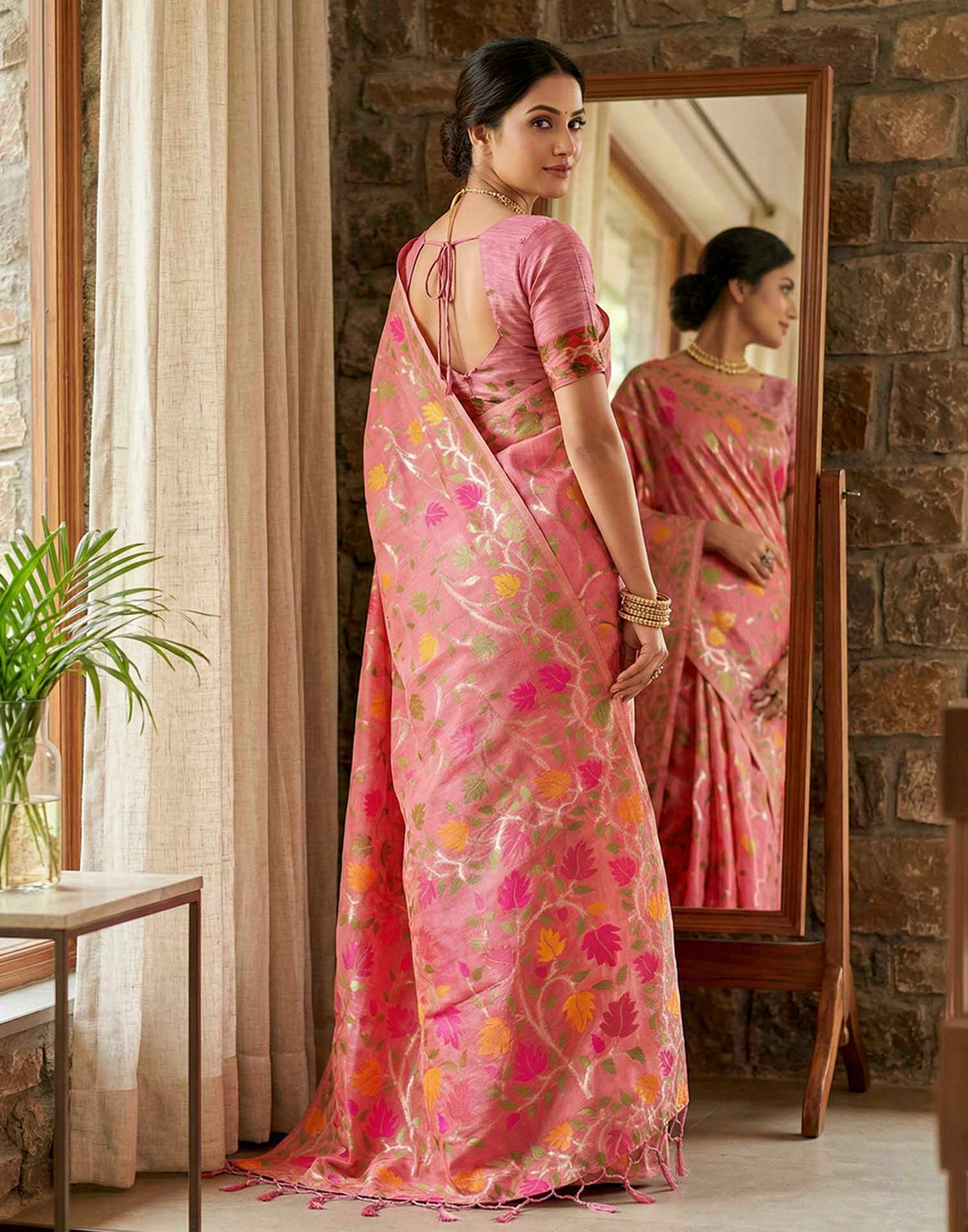 Dusty Rose Pink Linen Woven Floral Printed Saree