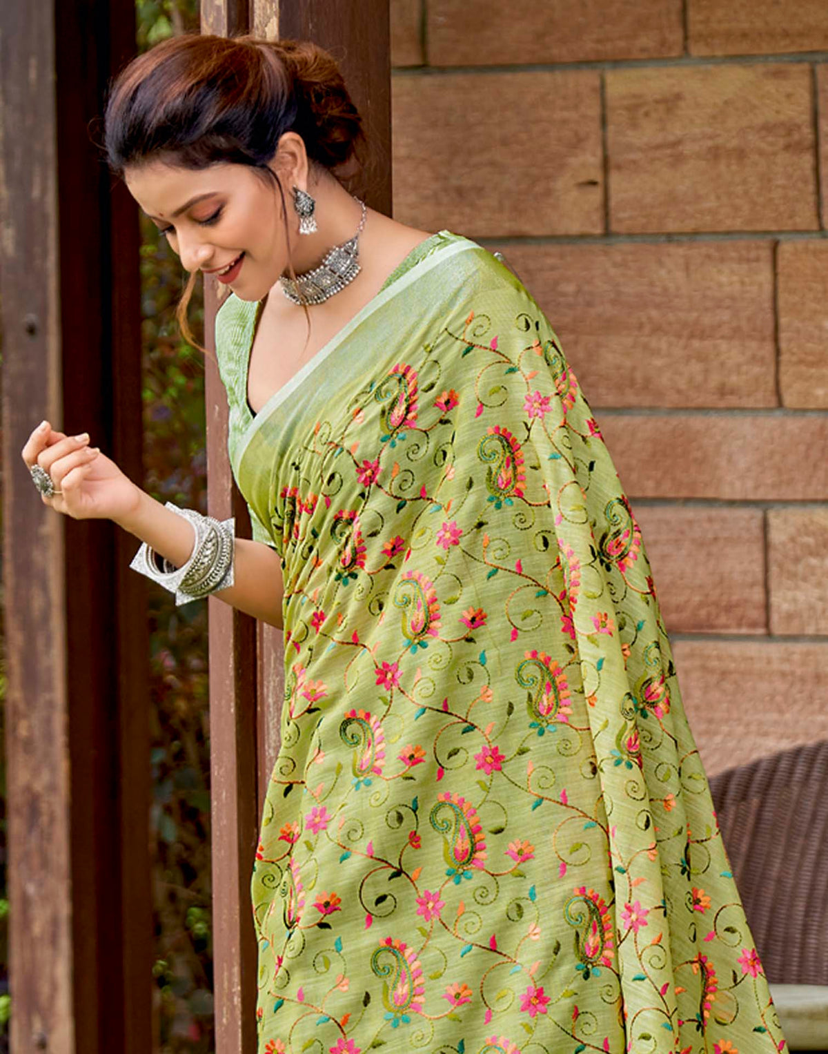 Moss Green Linen Woven Floral Printed Saree