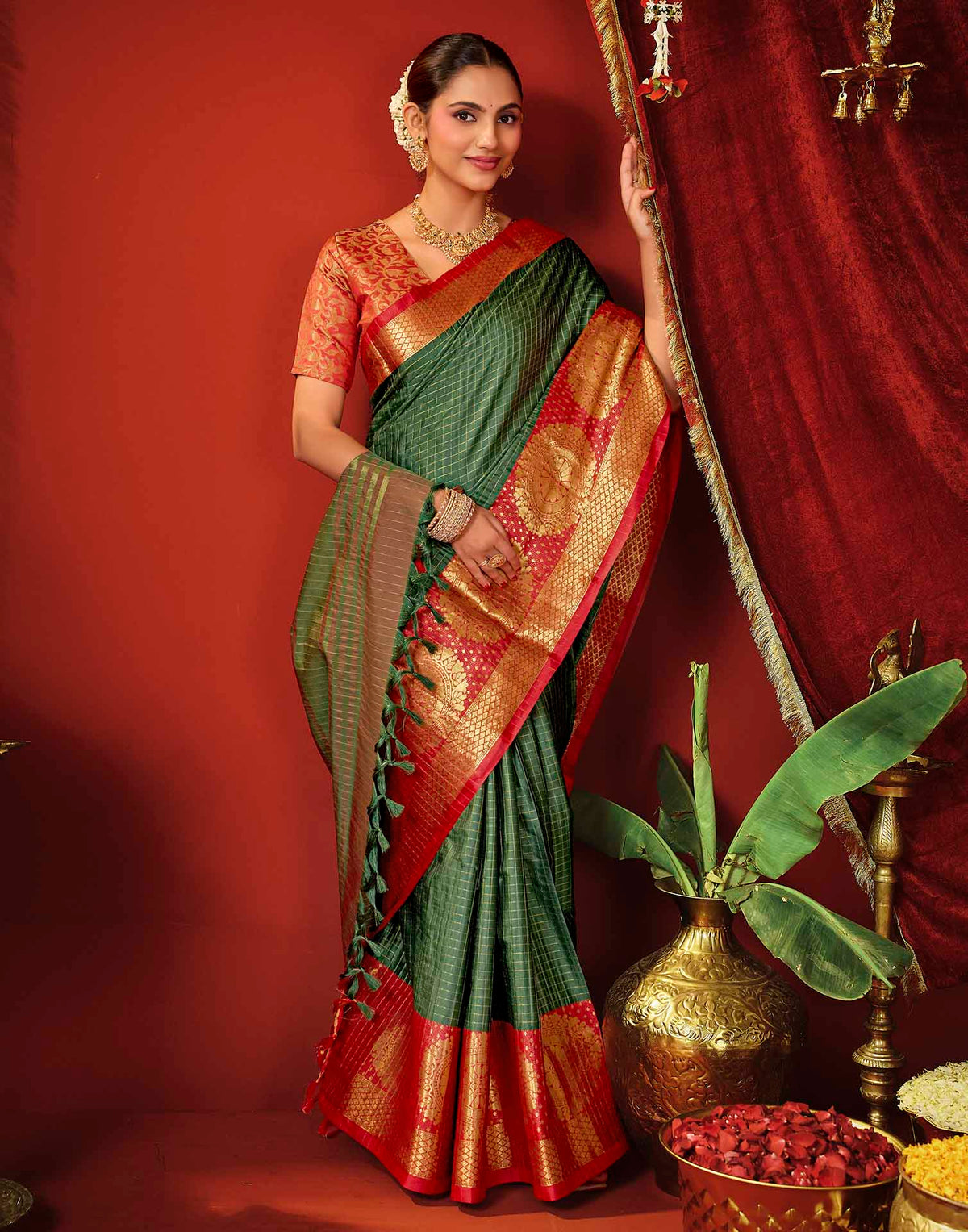 Dark Green Silk Woven Kanjivaram Saree