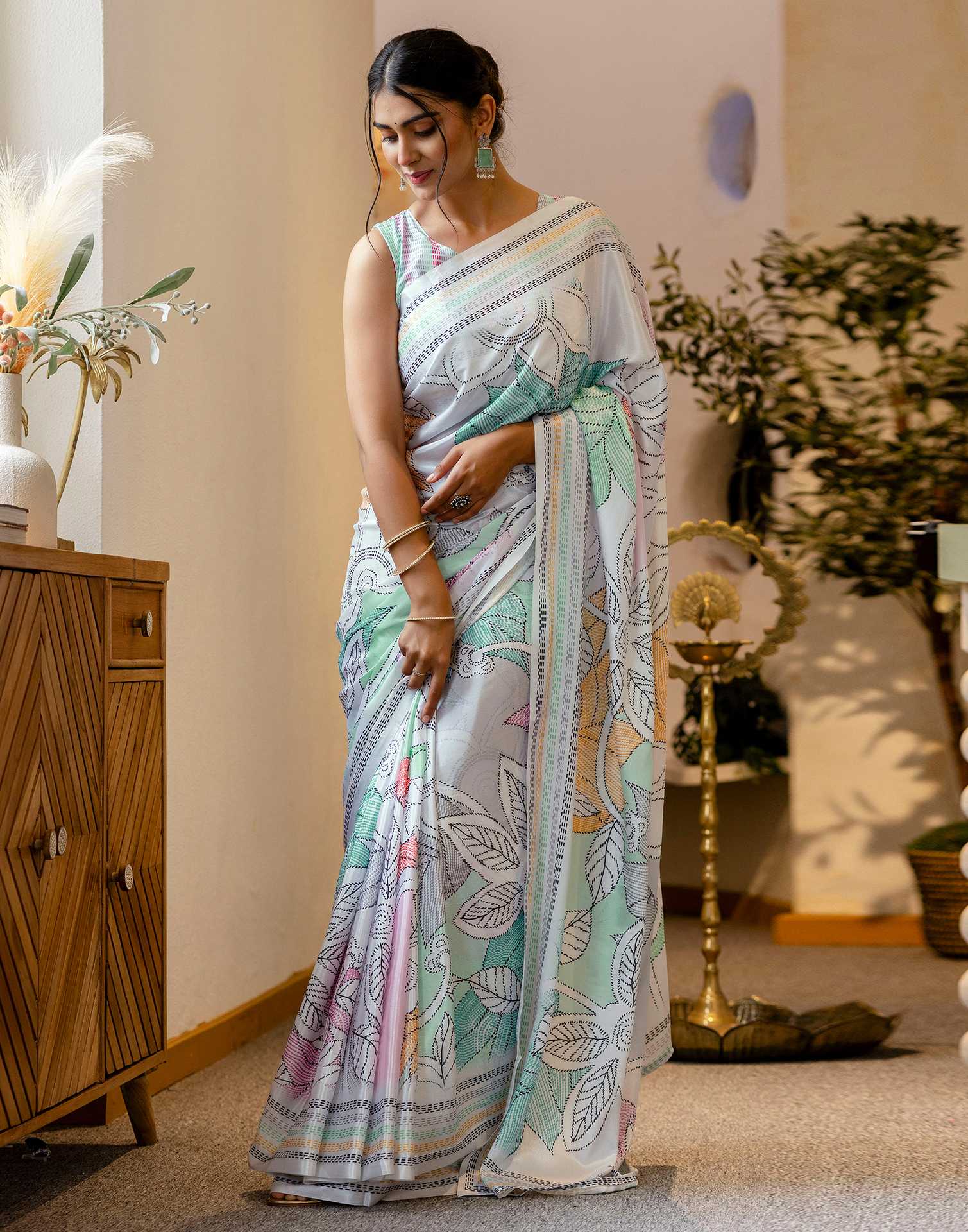 Ready To Wear Off White Silk Printed Saree