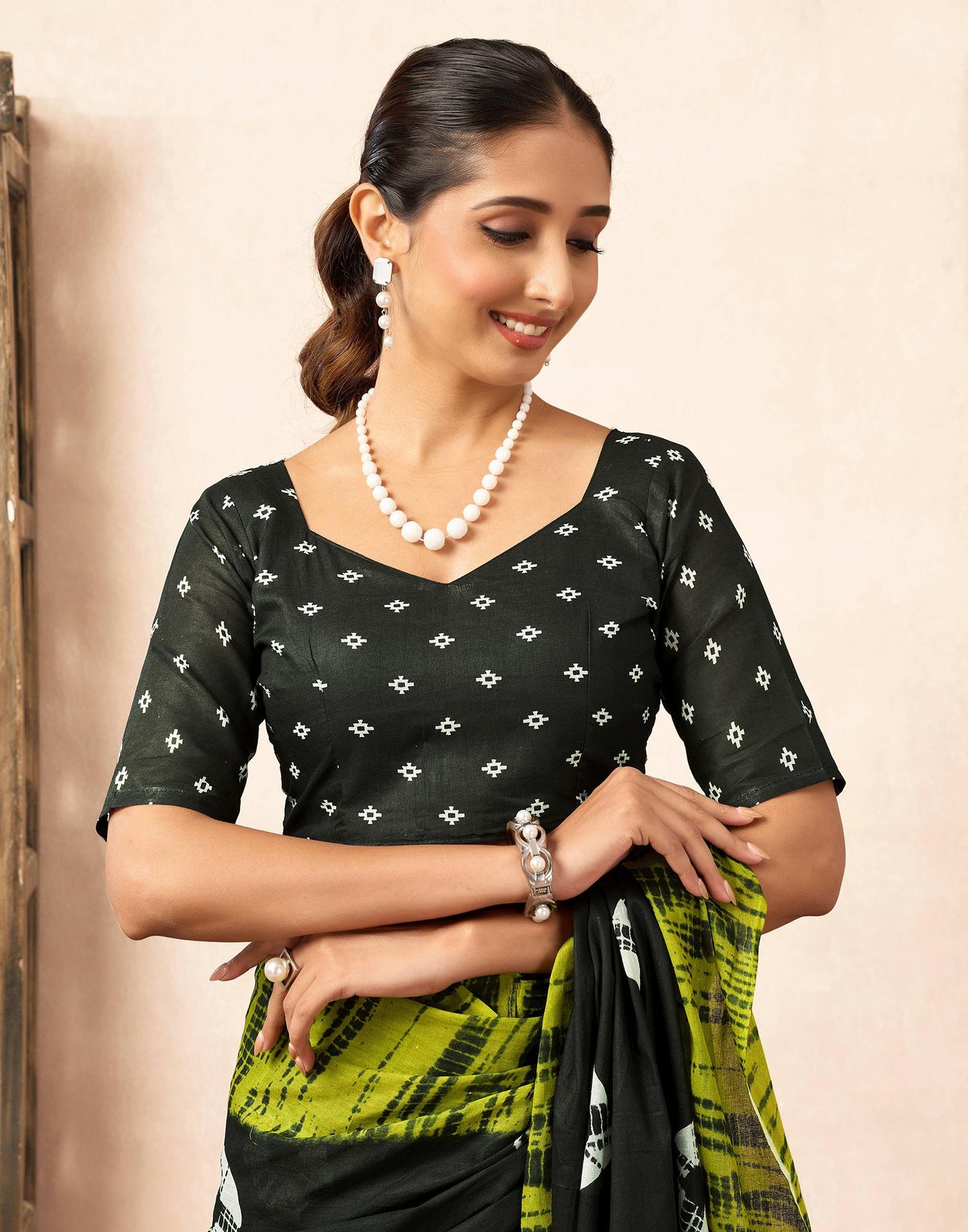 Ready To Wear Bottle Green Cotton Printed Saree
