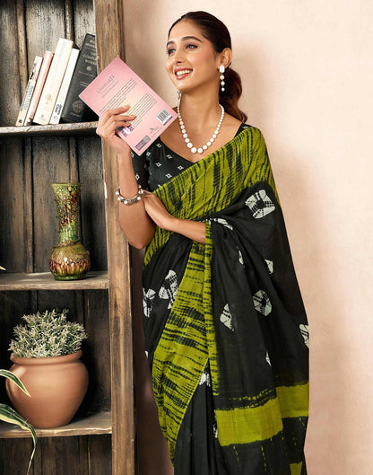 Ready To Wear Bottle Green Cotton Printed Saree