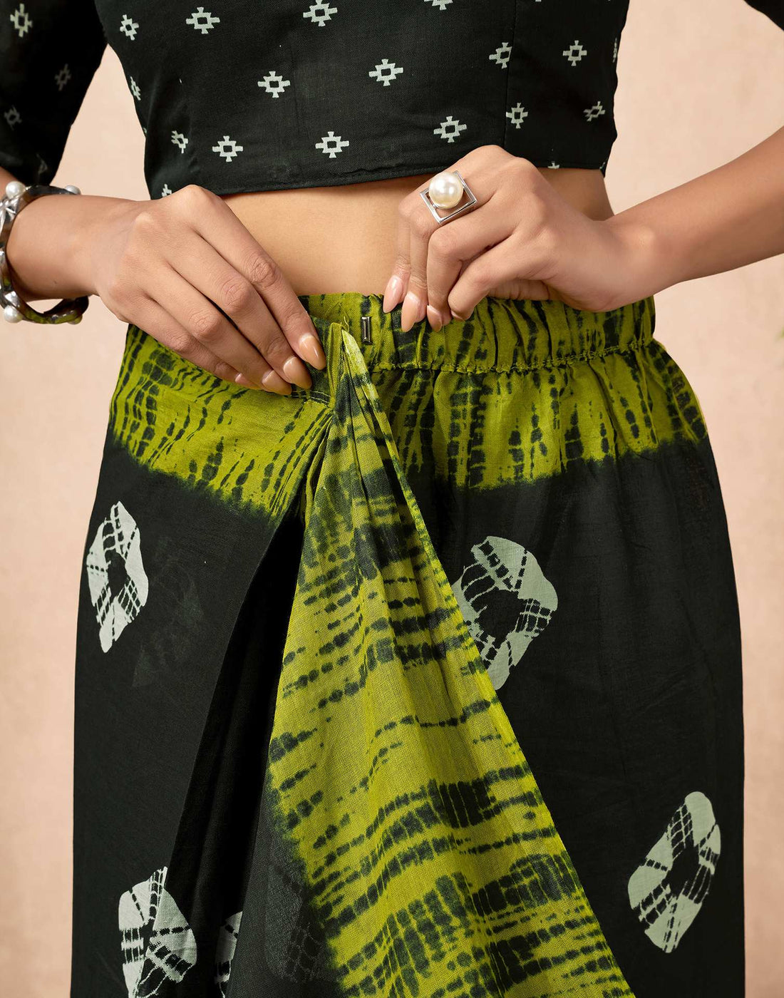 Ready To Wear Bottle Green Cotton Printed Saree