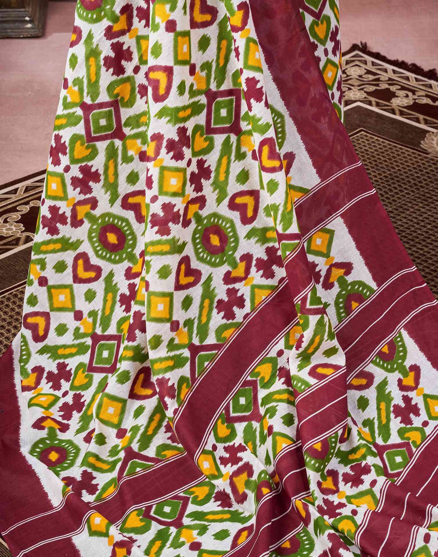 Ready To Wear Off White Cotton Ikkat Printed Saree