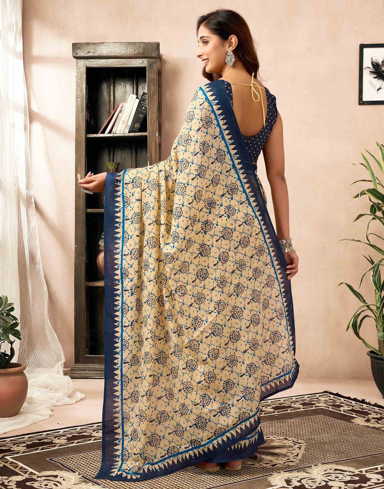 Ready To Wear Cream Cotton Printed Saree With Pocket