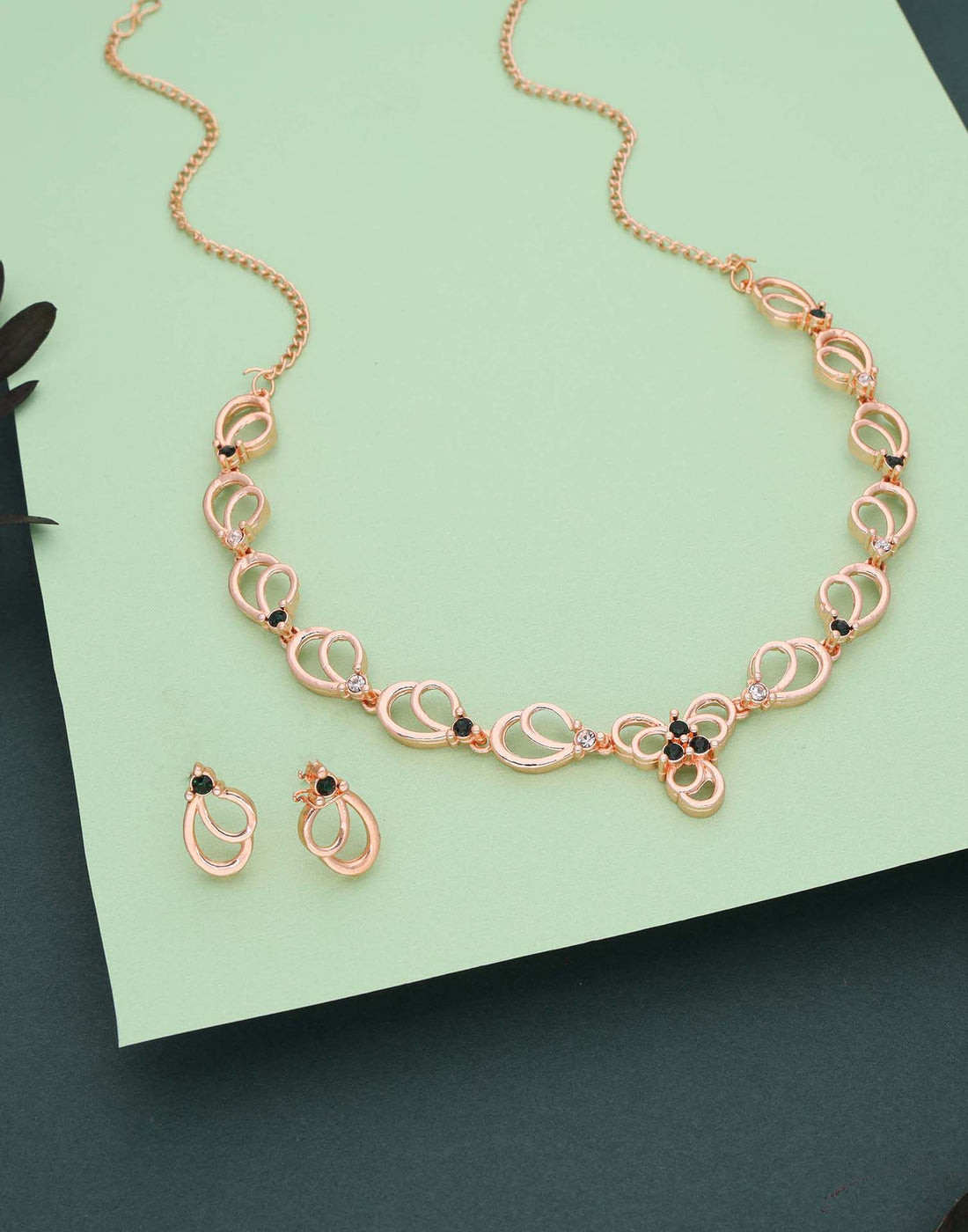 Green Rose Gold Choker Necklace Set With Stud Earring