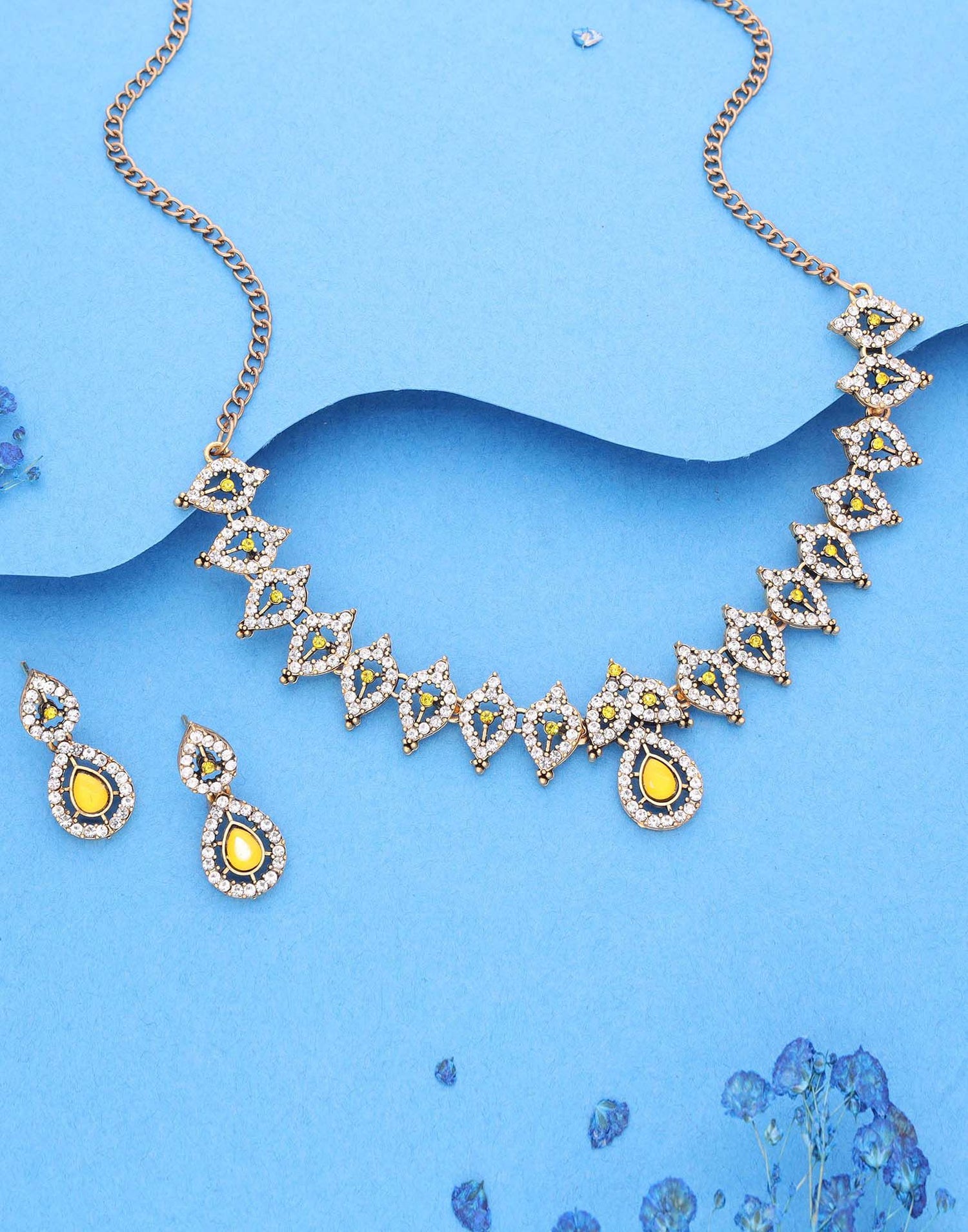 Yellow Gold Choker Necklace Set With Drop Earring